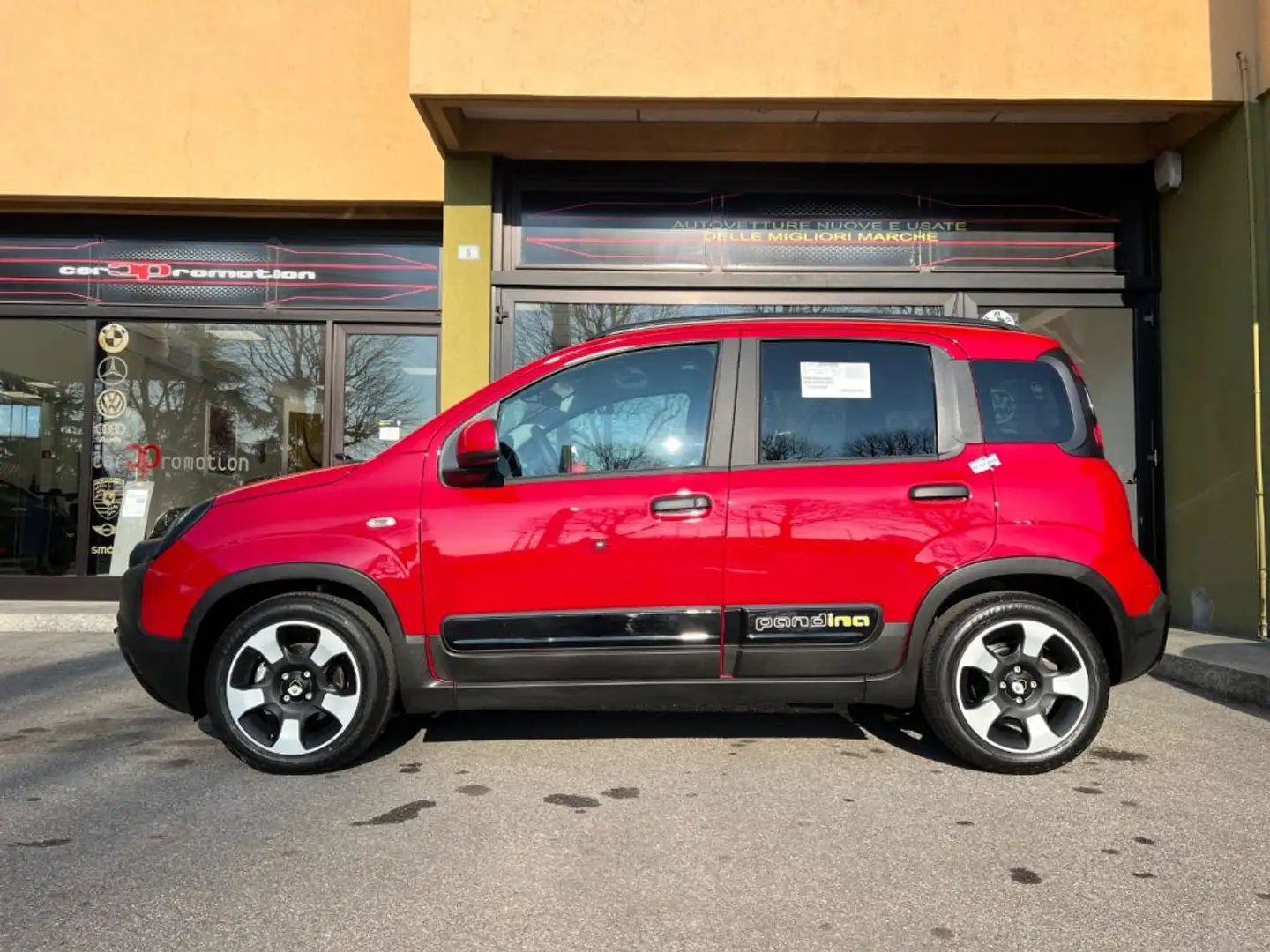 Fiat Panda Cross 1.0 Cross Hybrid Rood - 2