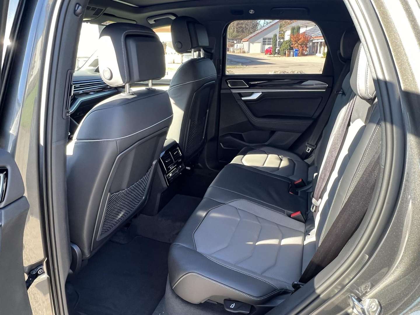 Volkswagen Touareg TDI 4Motion R-Line -  - Joinsteer - #5