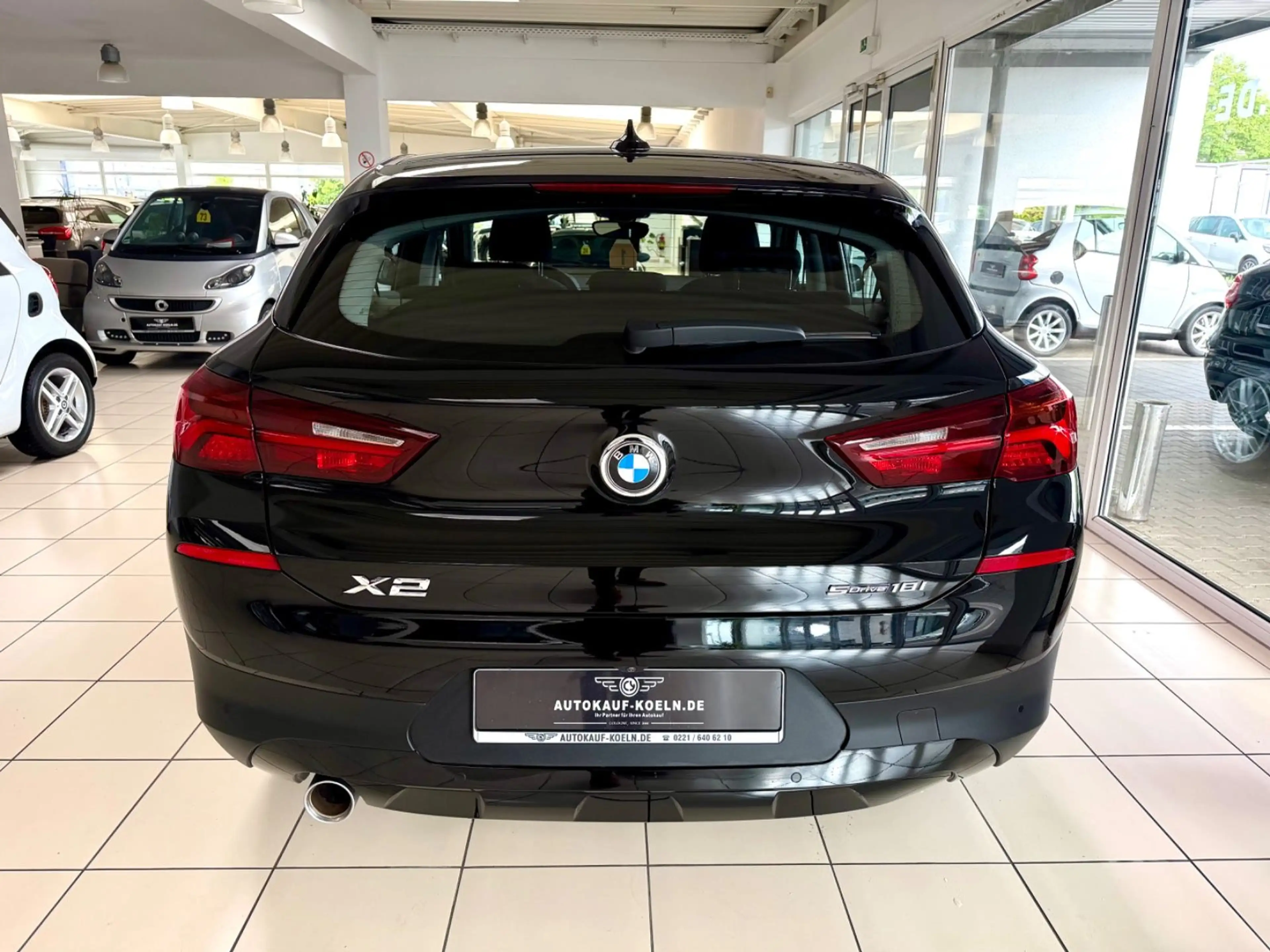 BMW X2 sDrive 18 i Advantage — photo 4