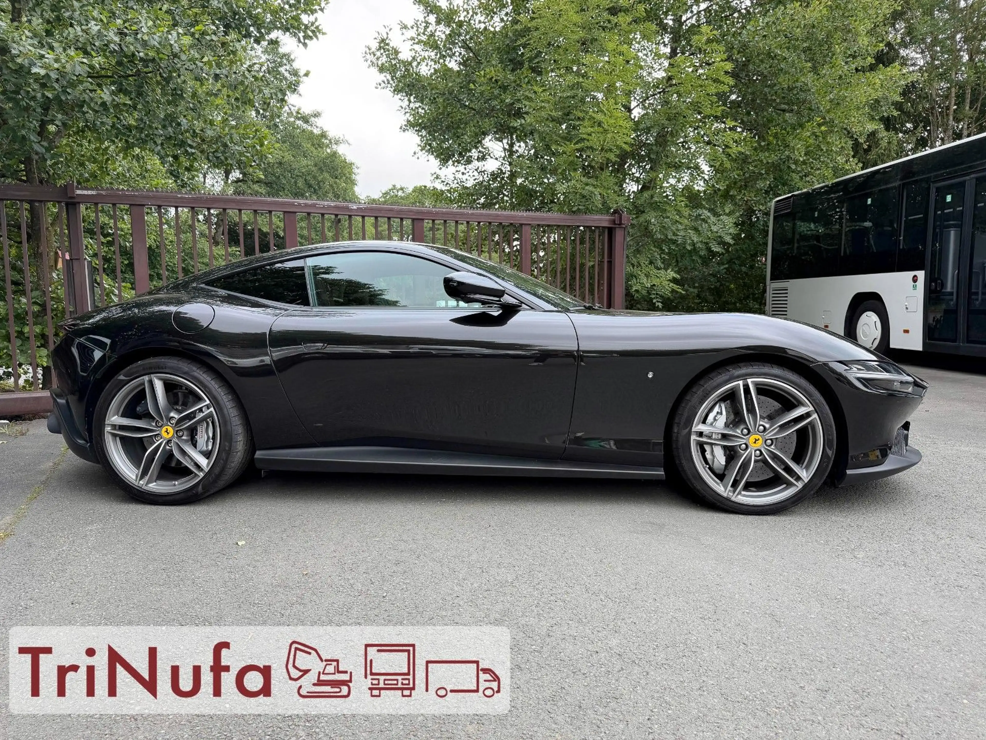 Ferrari Roma | Approved 04/27 | 360° | ADAS | Carbon | — photo 7