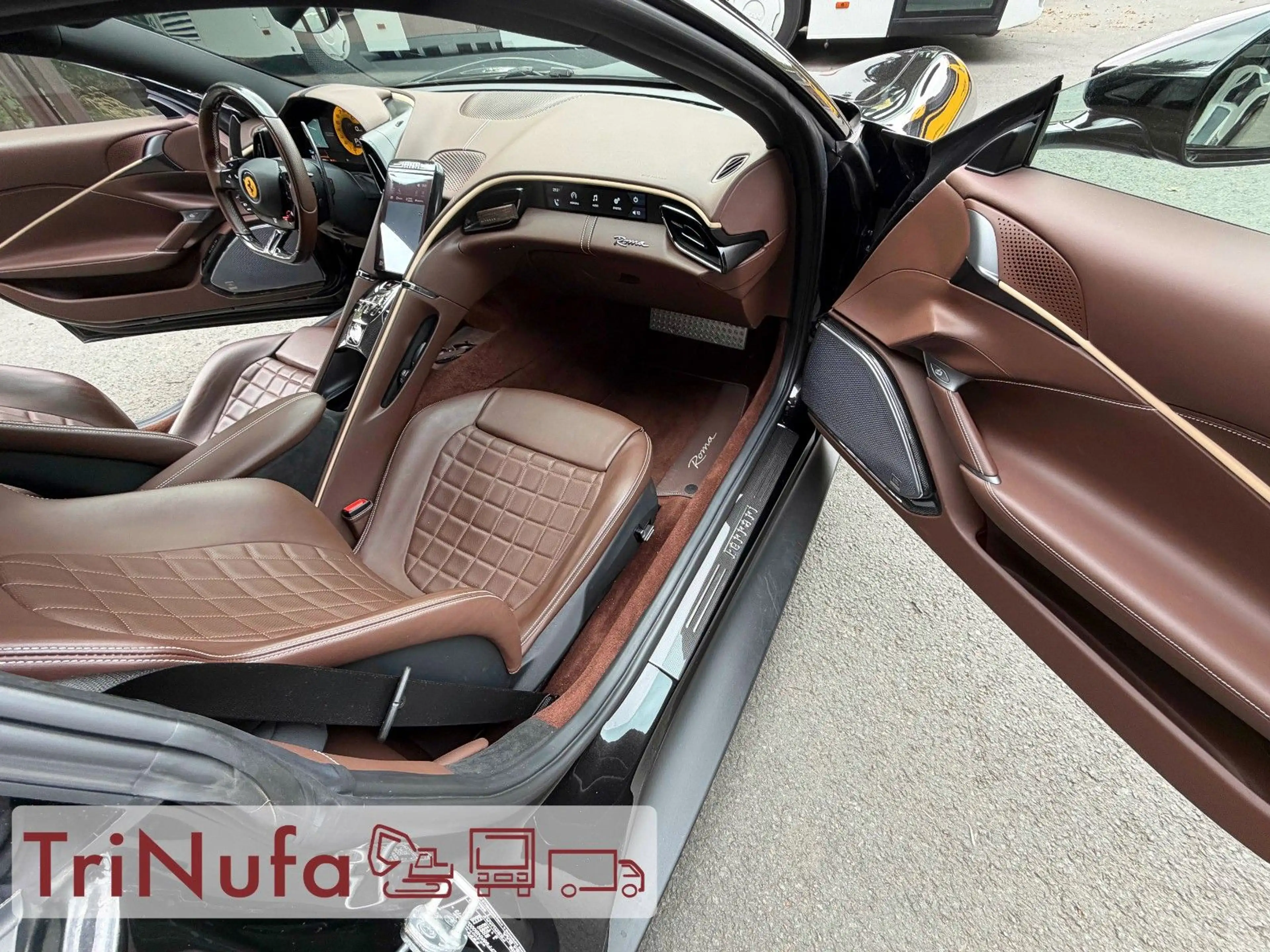Ferrari Roma | Approved 04/27 | 360° | ADAS | Carbon | — photo 17