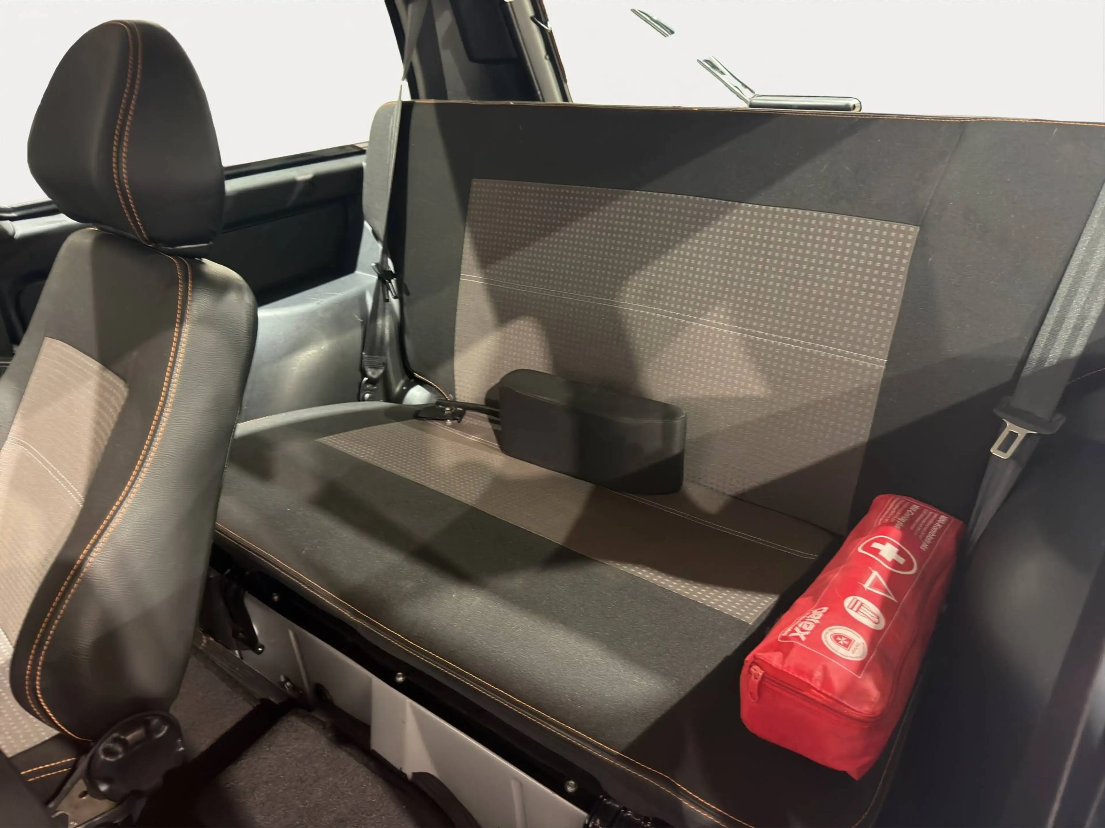 Lada Niva Niva 1.7i URBAN — photo 13