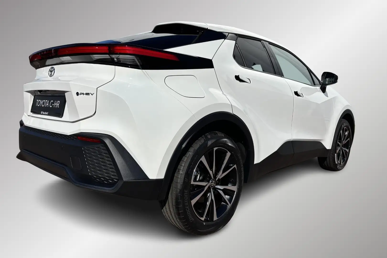 Toyota C-HR 2.0 Plug-in Hybrid 220 Dynamic , nieuw snel leverb Wit - 2