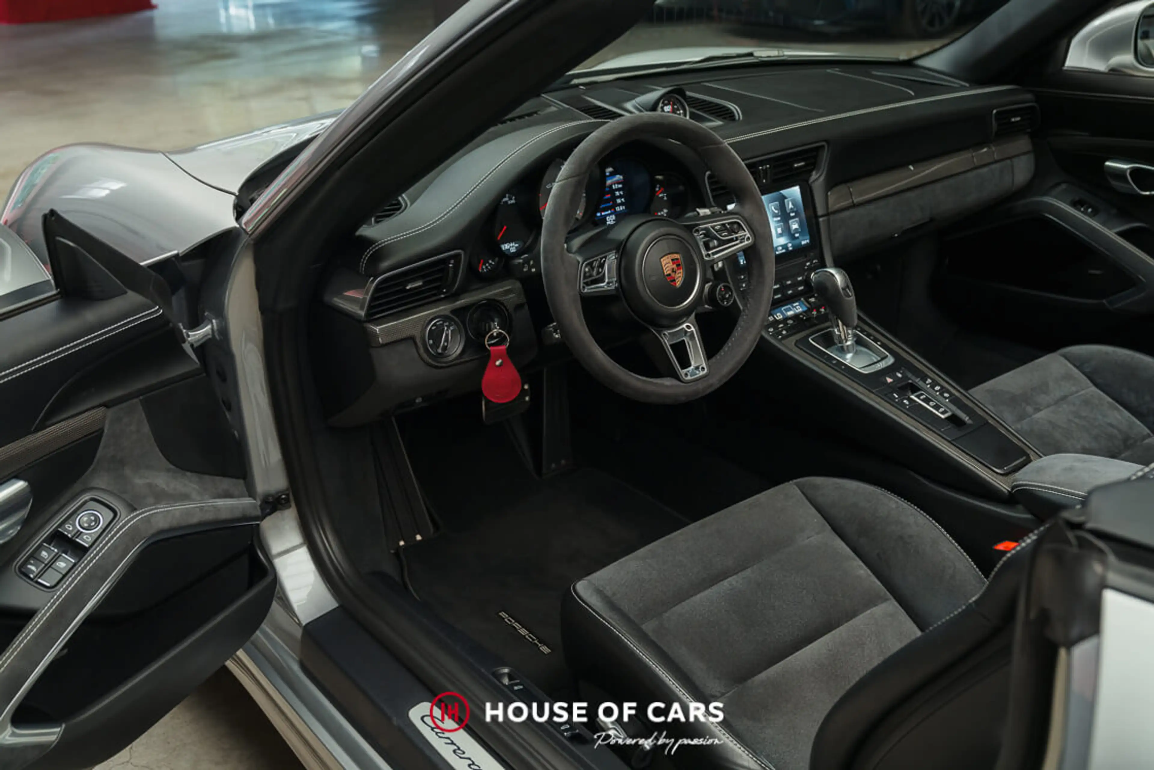 Porsche 911 991.2 CARRERA GTS CABRIOLET PDK APPROVED - 21% VAT — photo 14