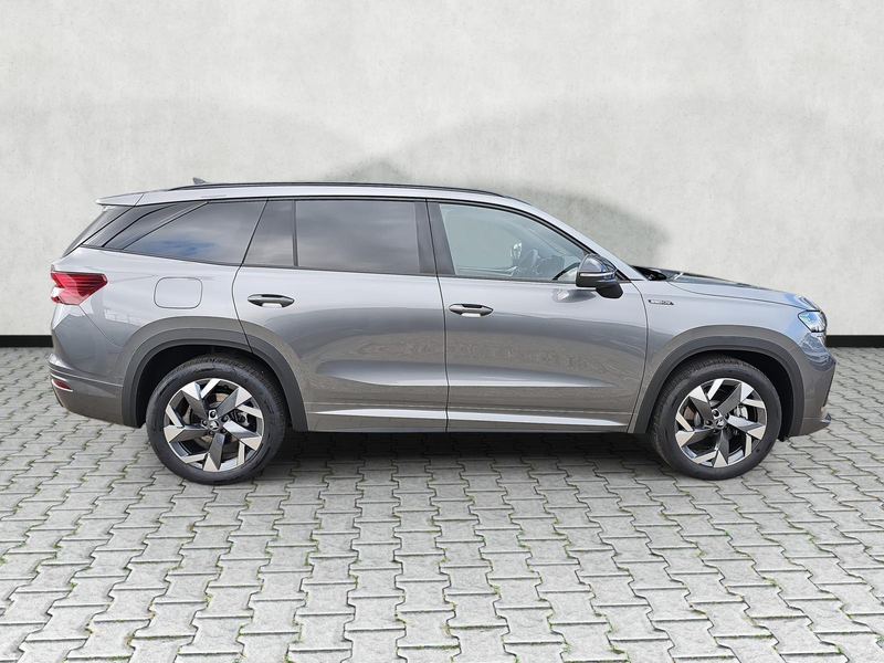 Skoda Kodiaq 1.5 TSI iV 150 kW Sportline DSG 5-Si. Matrix AH... — photo 8