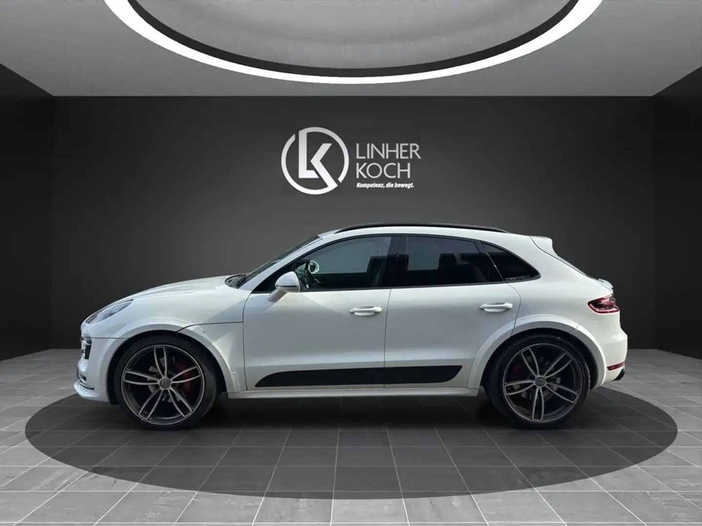 Porsche Macan Turbo ''TECHART'' Weiß - 2