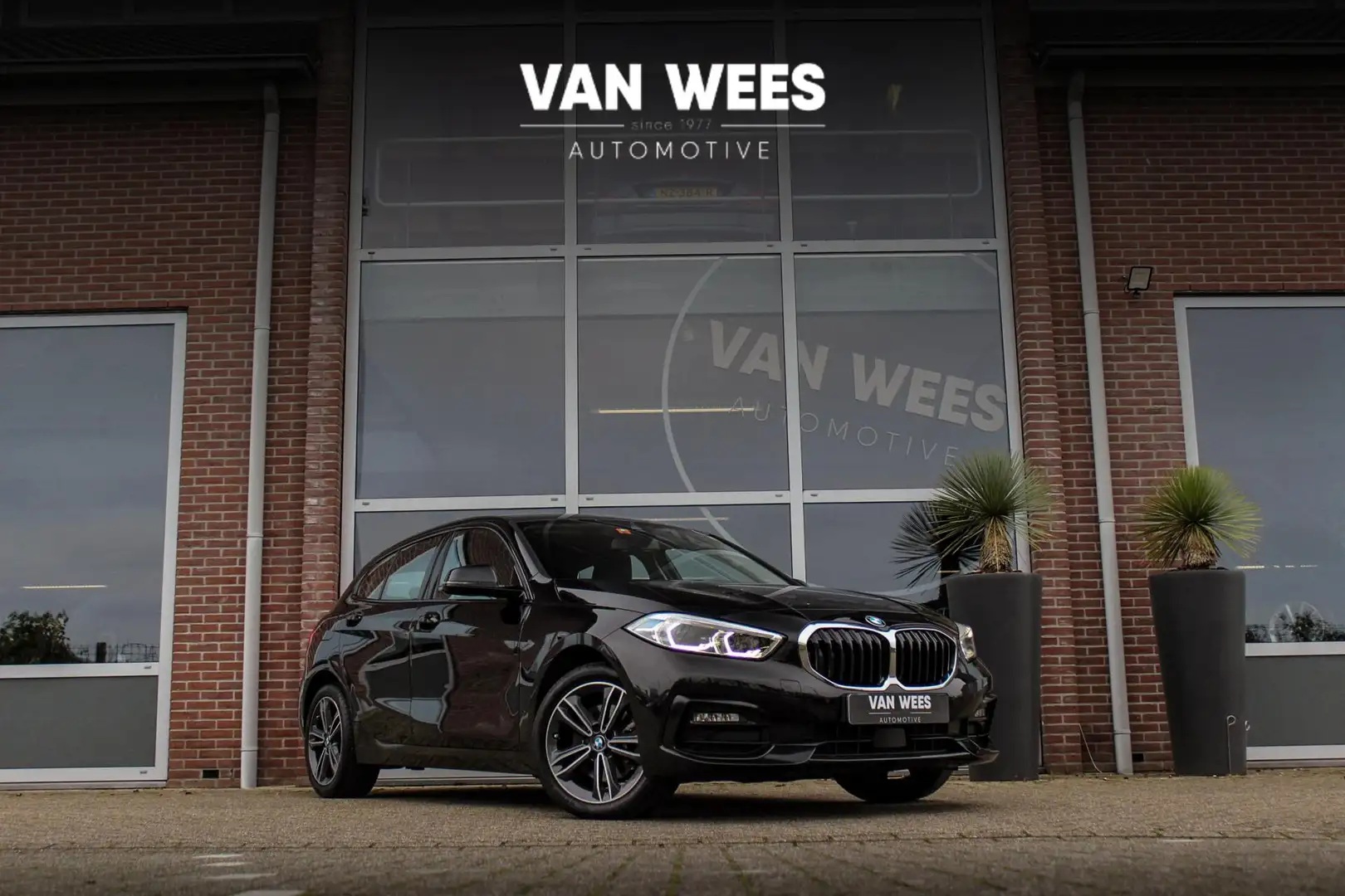 BMW 118 1-serie 118i Sport Line | 1e eigenaar | BTW auto | Schwarz - 1