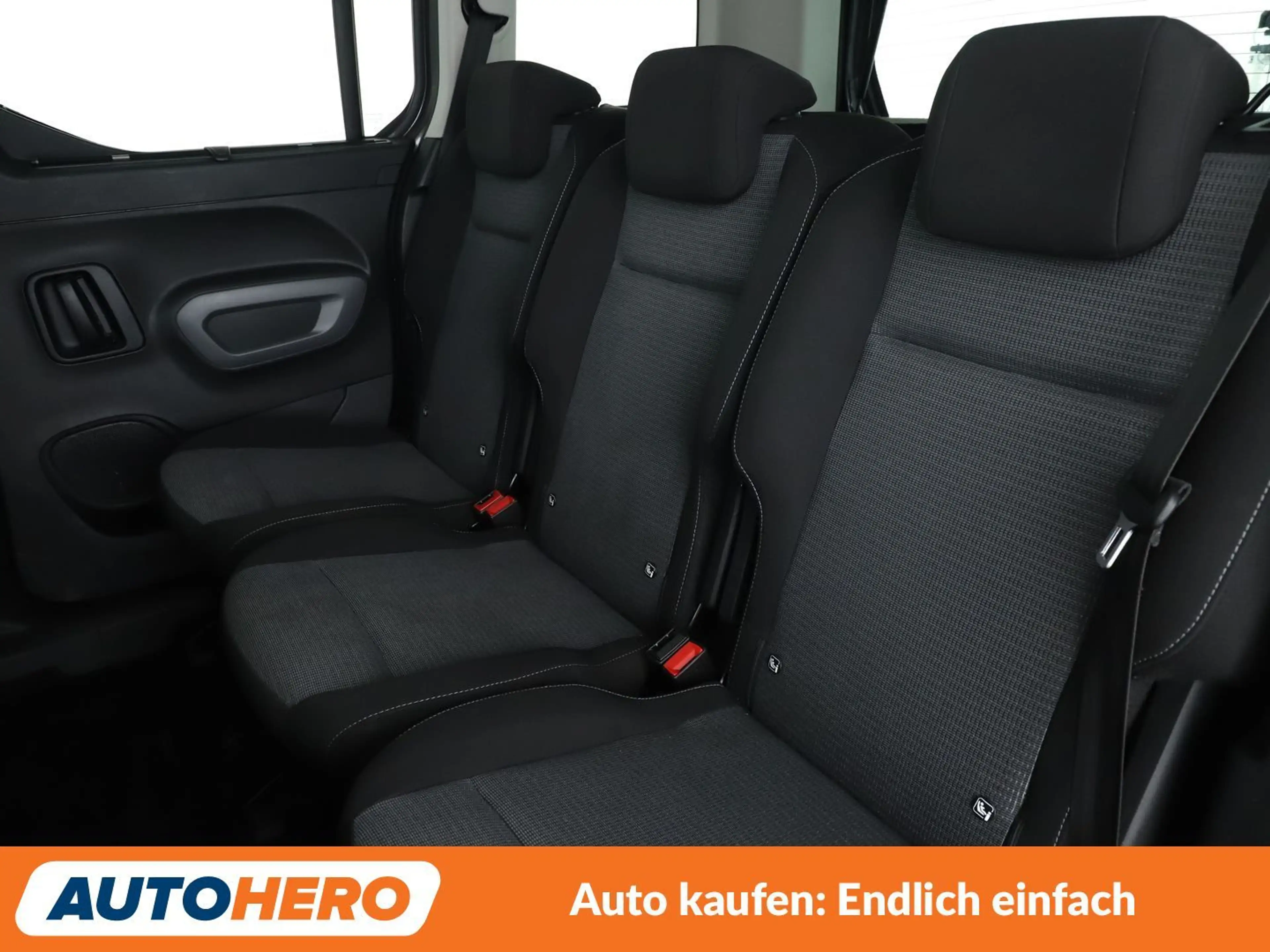 Toyota Proace City 1.2 Turbo L1 Executive *NAVI*HEAD-UP*ACC*CAM*PDC* — photo 14
