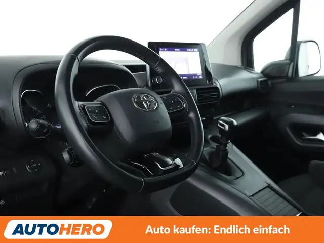 Toyota Proace City view 11
