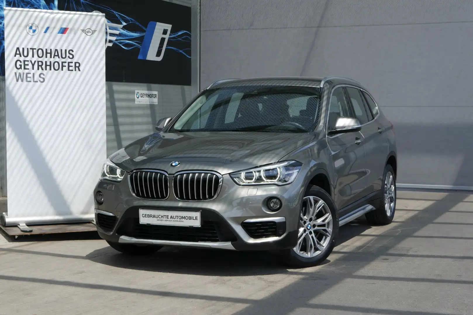 BMW X1 X1 sDrive18i Silber - 2