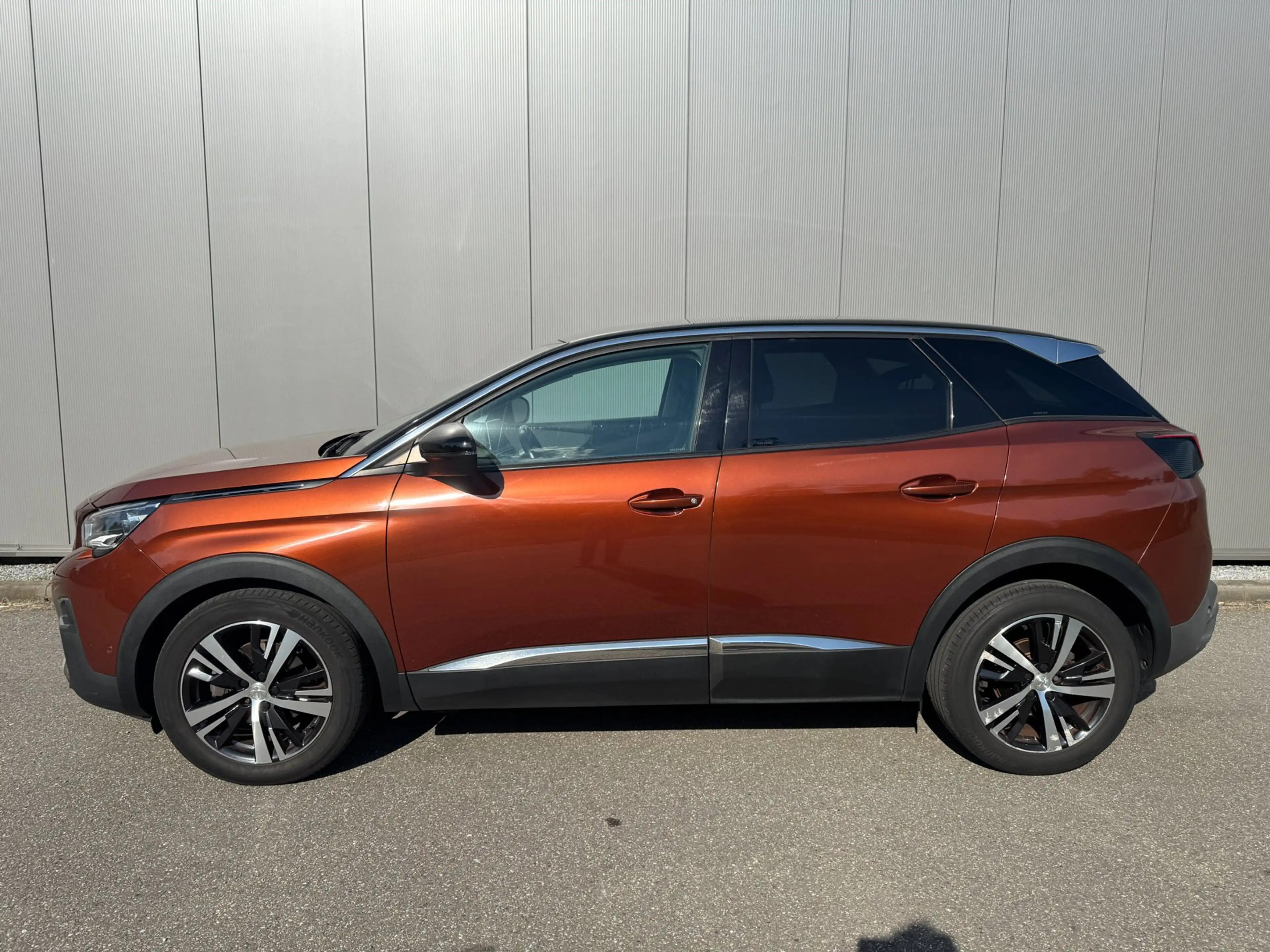 Peugeot 3008 1.2 PureTech Première — photo 4
