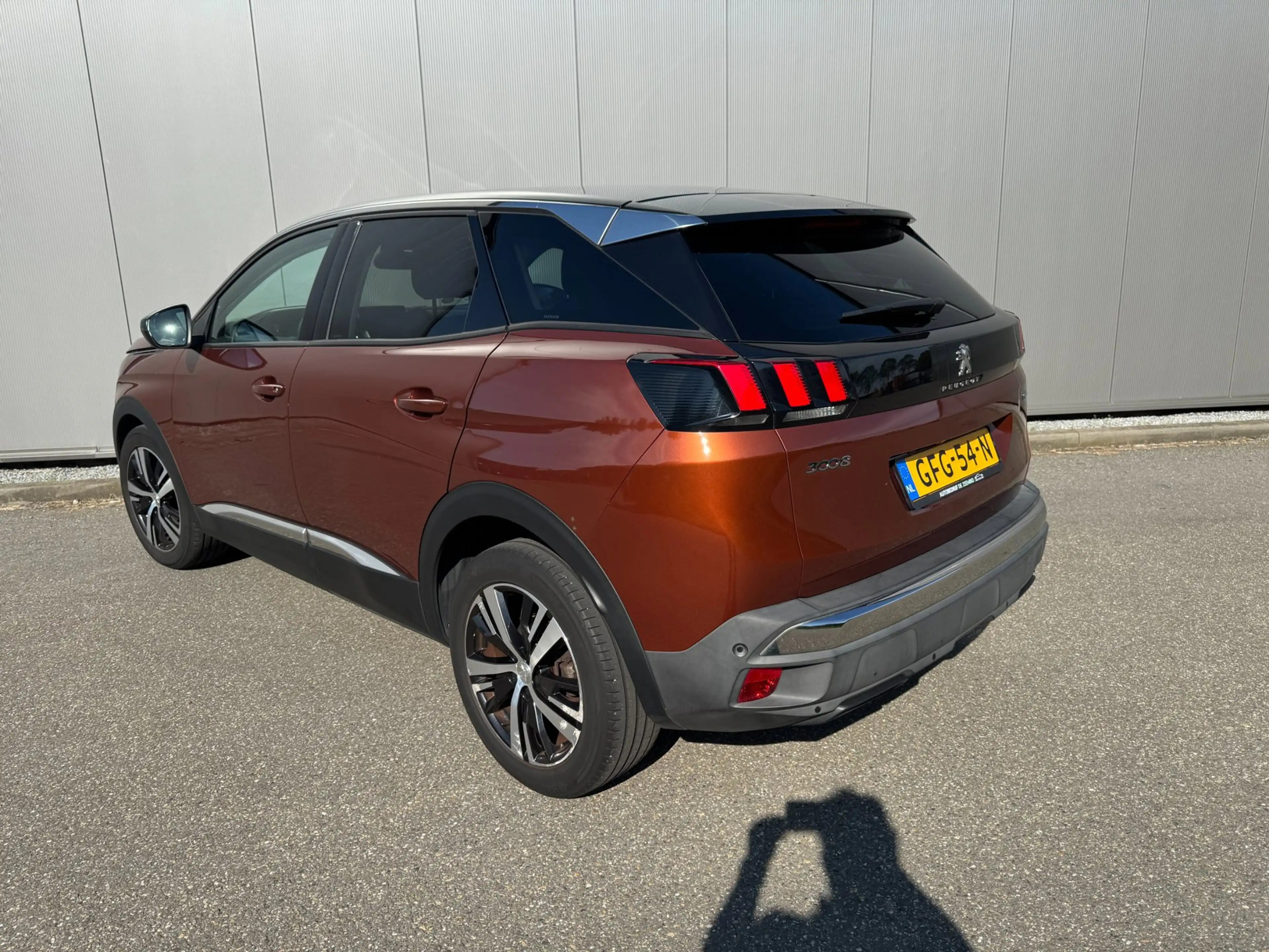 Peugeot 3008 1.2 PureTech Première — photo 5