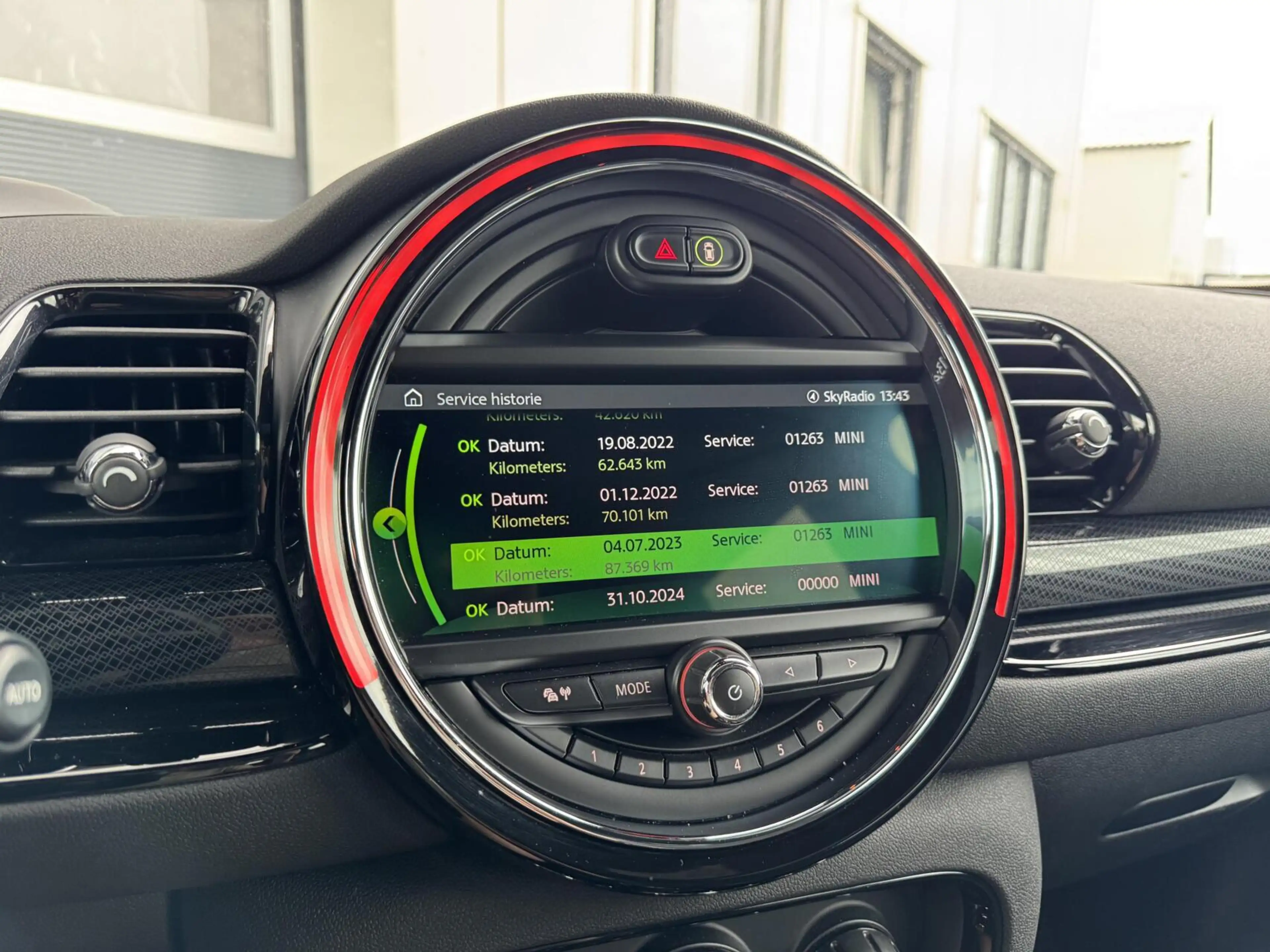 MINI Cooper S Clubman 2.0 ALL4 Chili Automaat | Panorama | Alcantara/Led — photo 15
