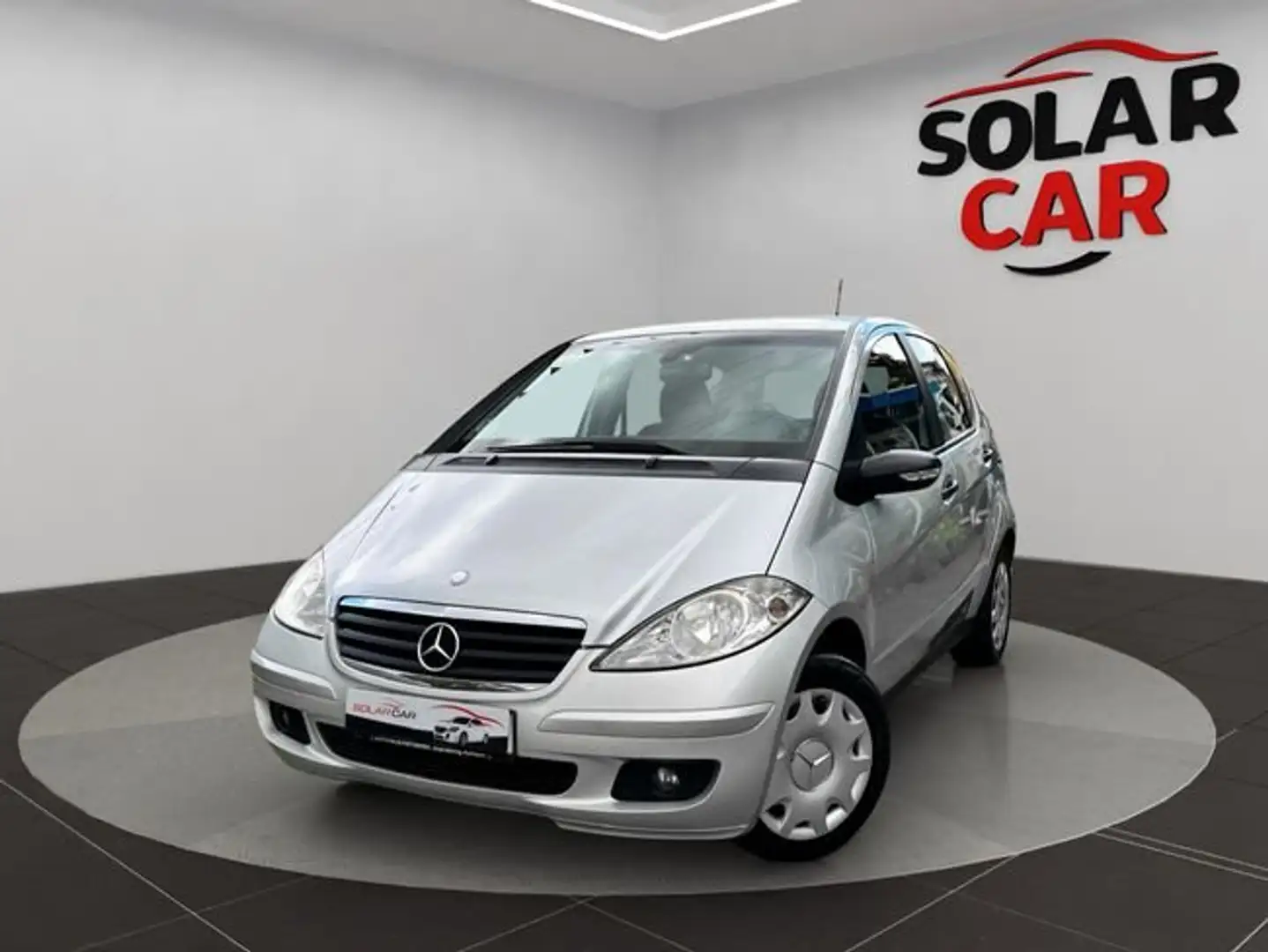 Mercedes-Benz A 180 180CDI BE AMG Line Gris - 1