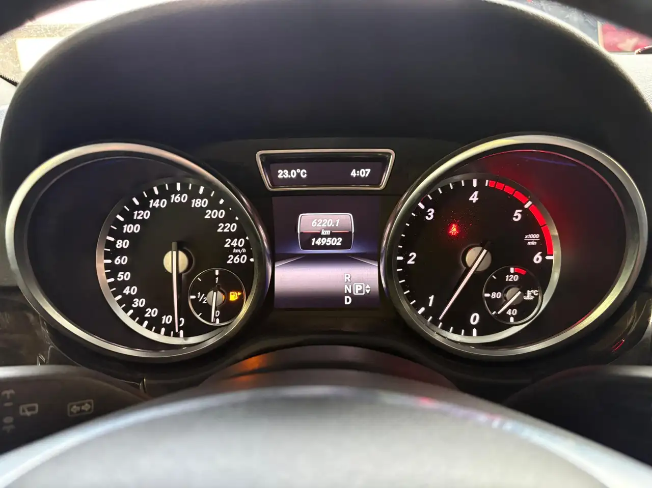 Mercedes-Benz M-Class fotografie Mercedes-Benz M-Class