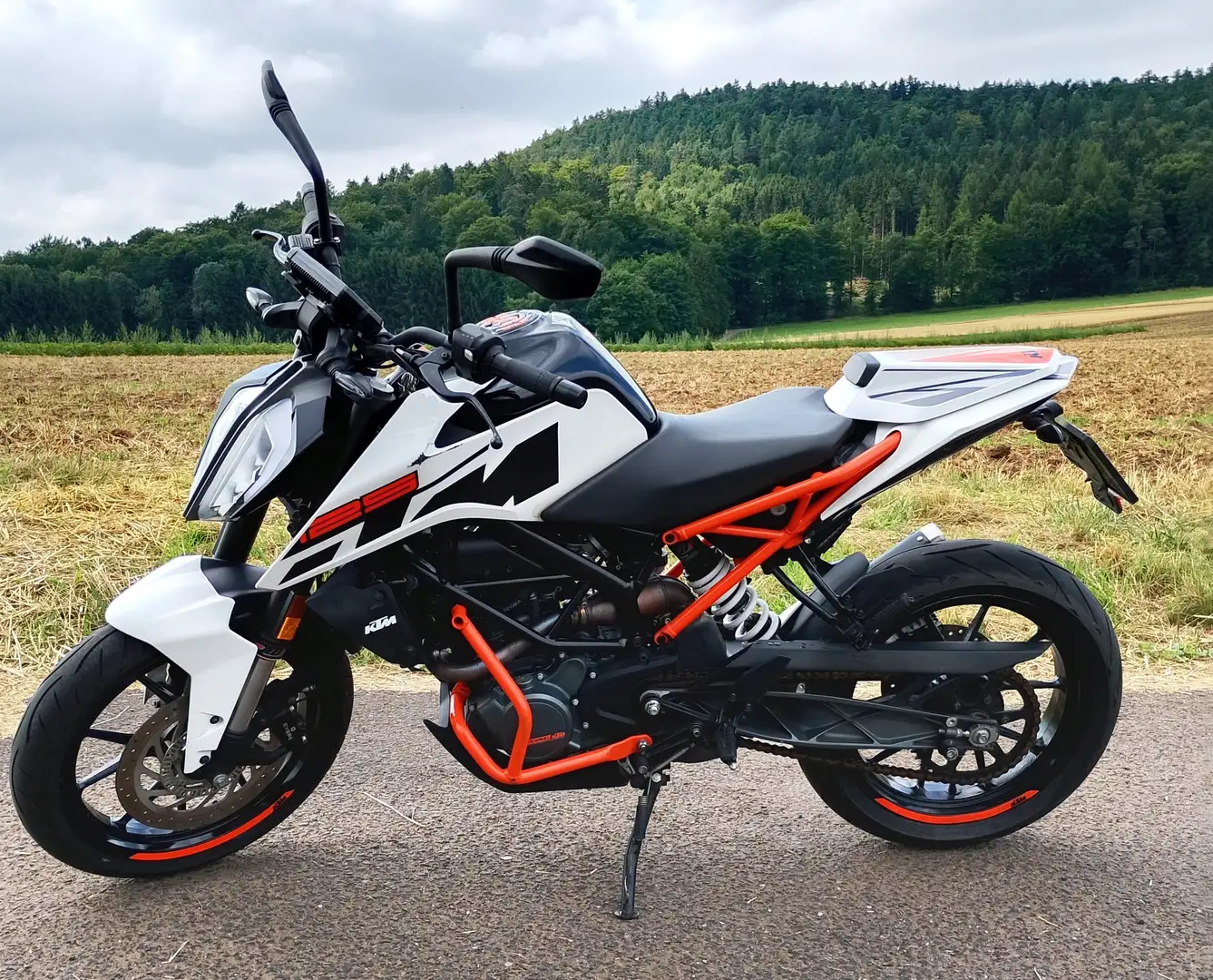 KTM 125 Duke Alb - 1