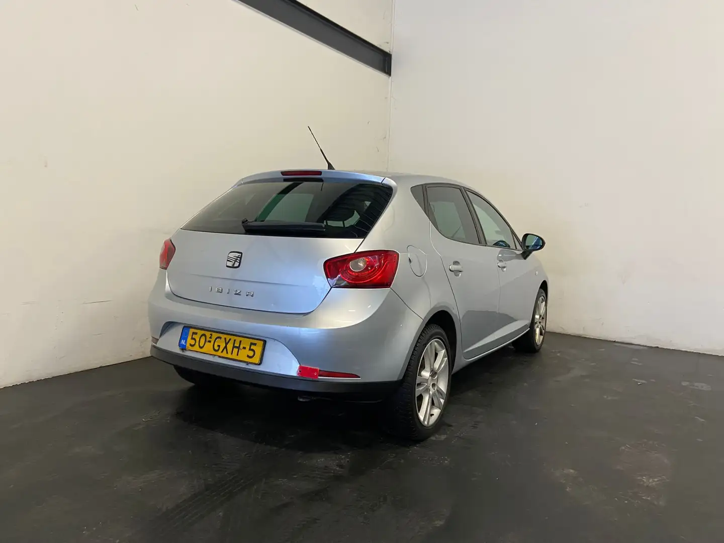 SEAT Ibiza 1.4 Sport-up. APK 01-2027! Grau - 2