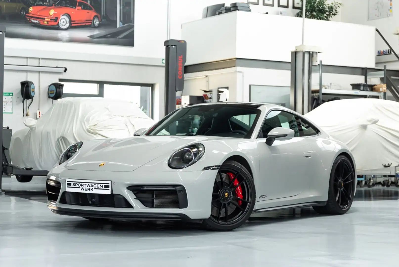 Porsche 992 911 Carrera GTS I PDLS+ I Carbon I Bose I 1.Hand Grau - 1