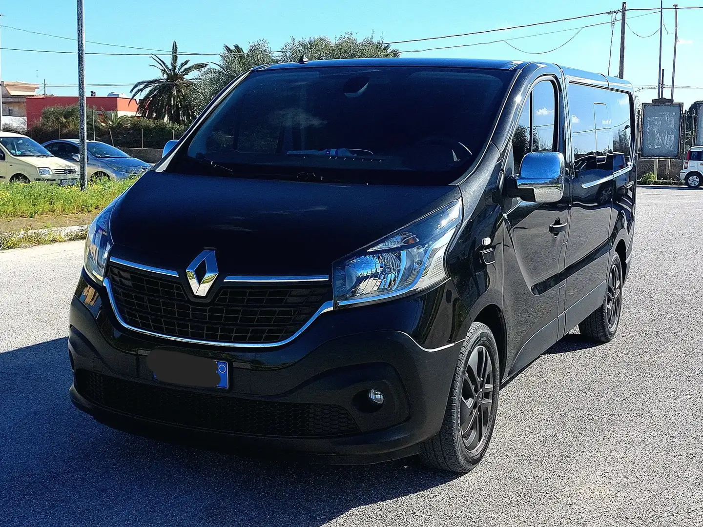 Renault Trafic Nero - 1