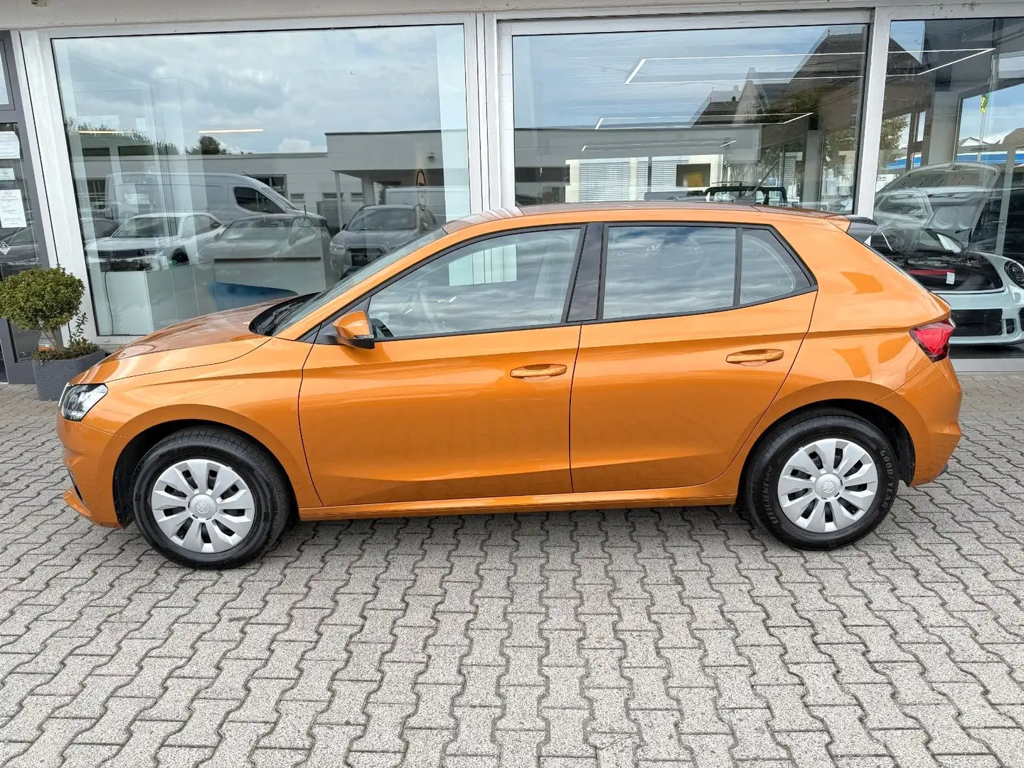 Skoda Fabia Selection *1. HD*LED*SITZH*CARPLAY*TEMPOM* Orange - 2