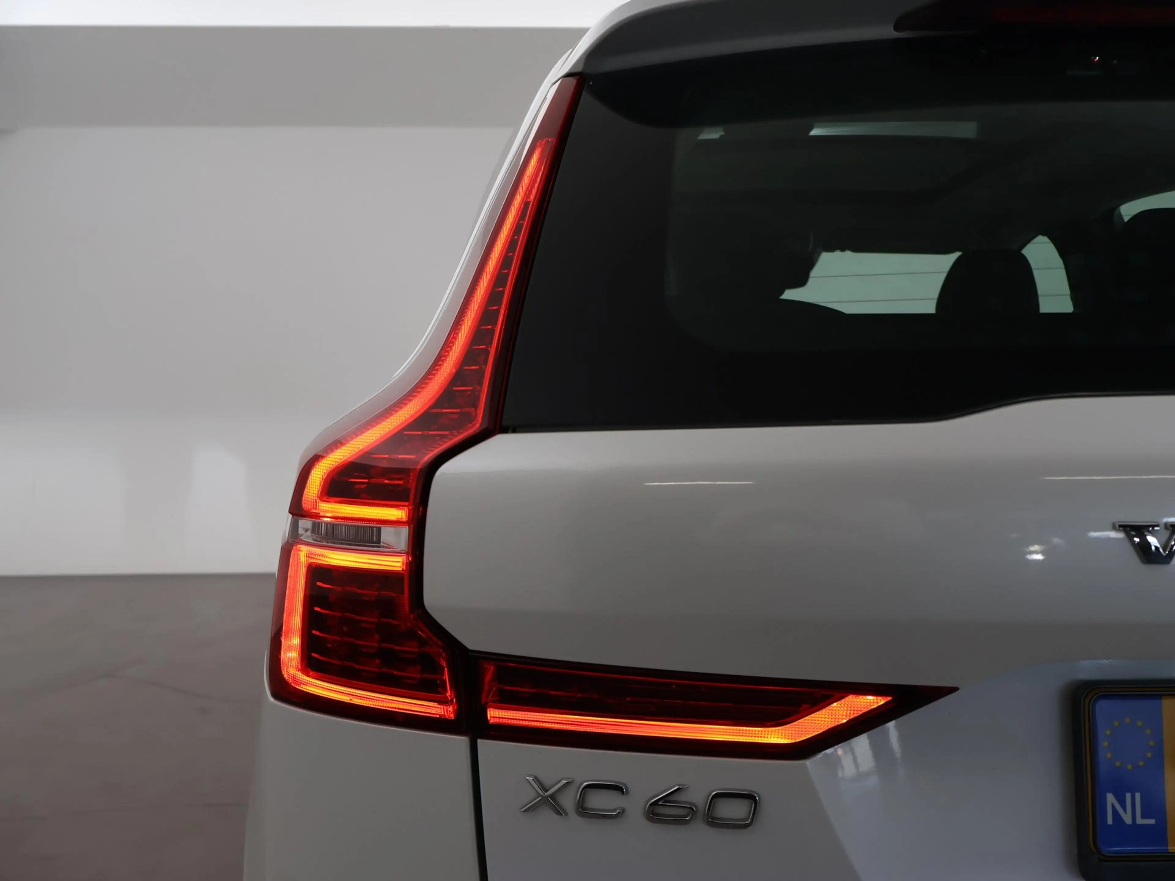 Volvo XC60 2.0 T8 TWIN ENGINE 390 PK AWD INSCRIPTION | TREKHA — photo 20