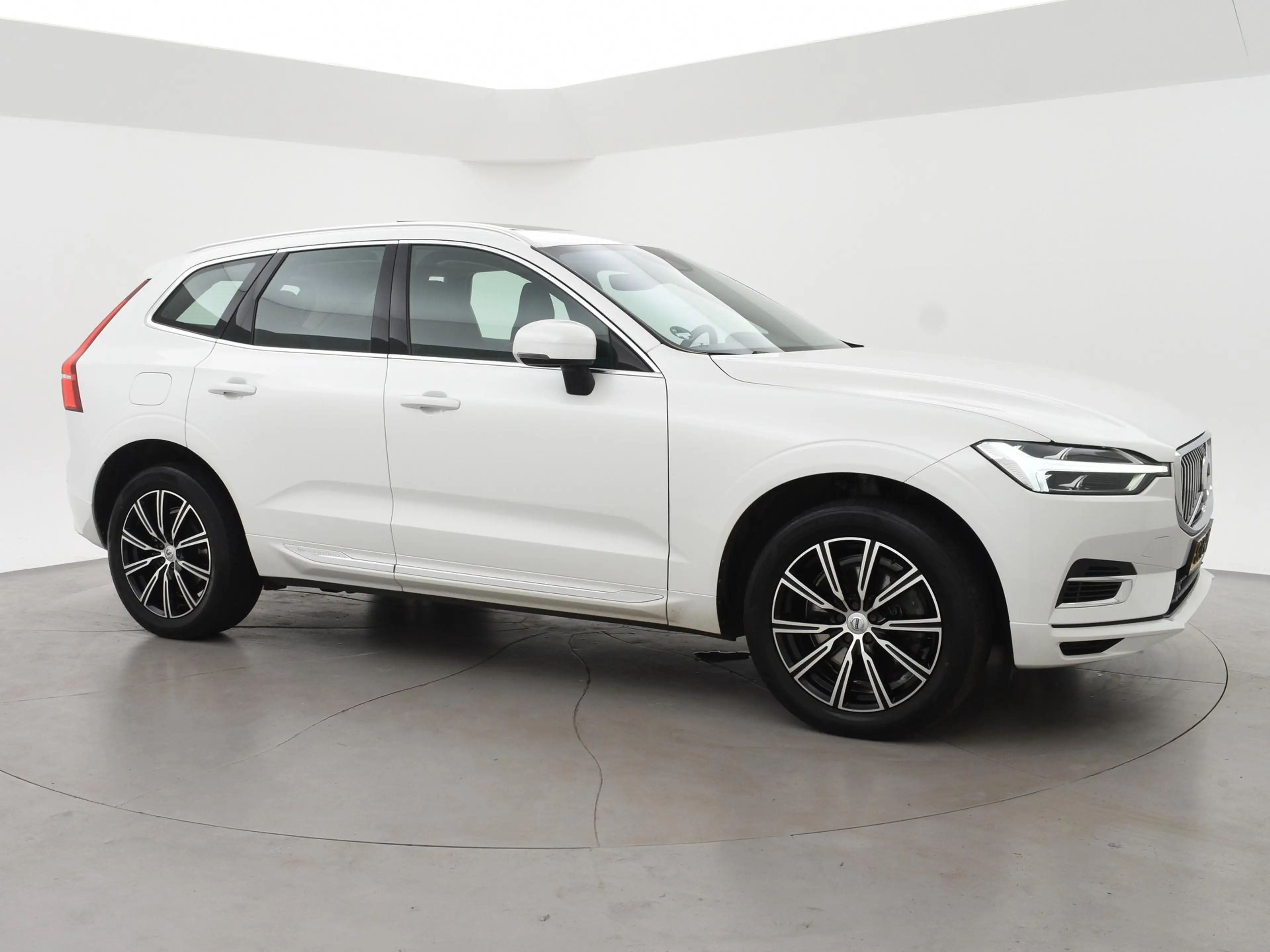 Volvo XC60 2.0 T8 TWIN ENGINE 390 PK AWD INSCRIPTION | TREKHA — photo 33