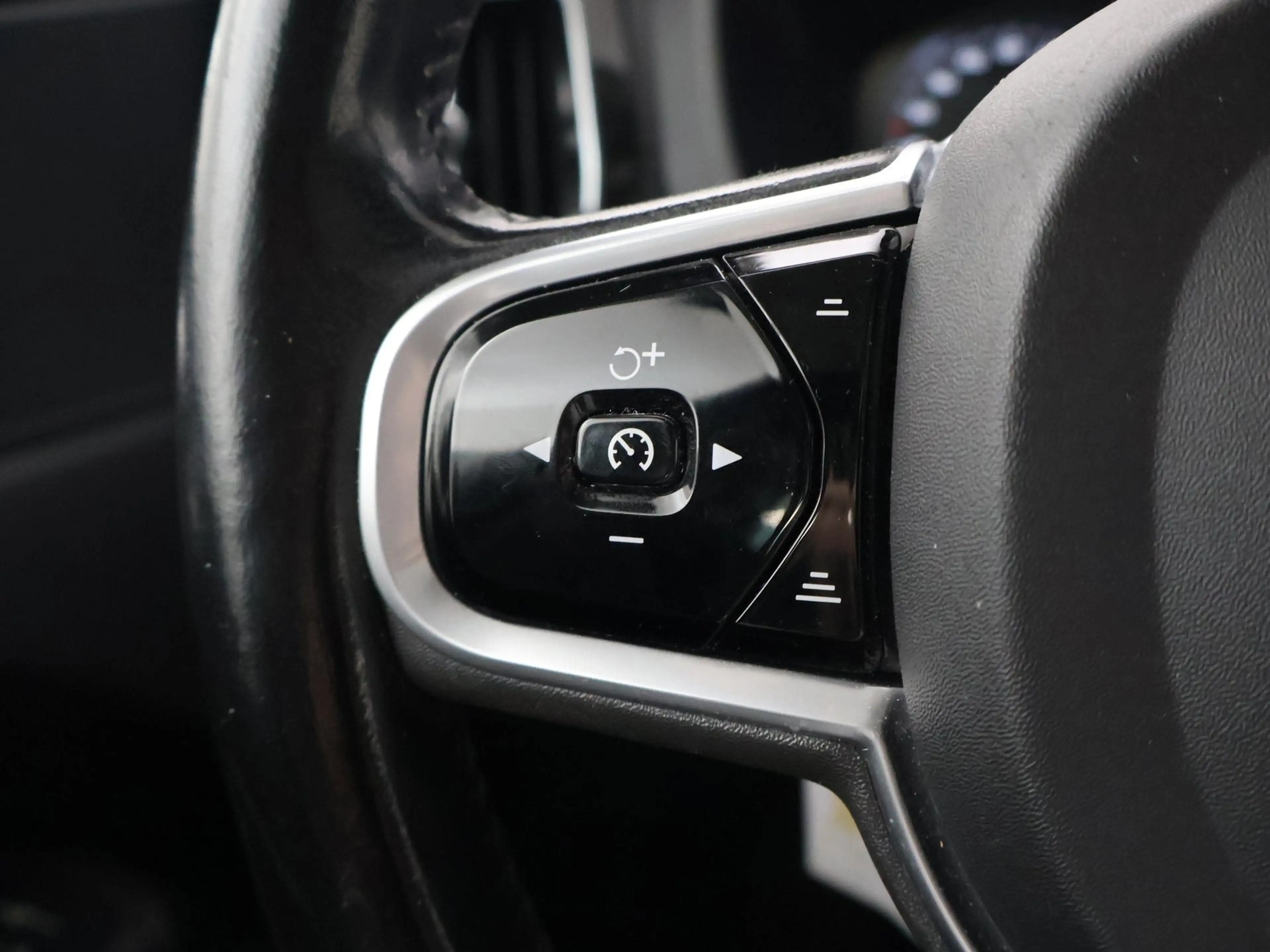 Volvo XC60 2.0 T8 TWIN ENGINE 390 PK AWD INSCRIPTION | TREKHA — photo 36