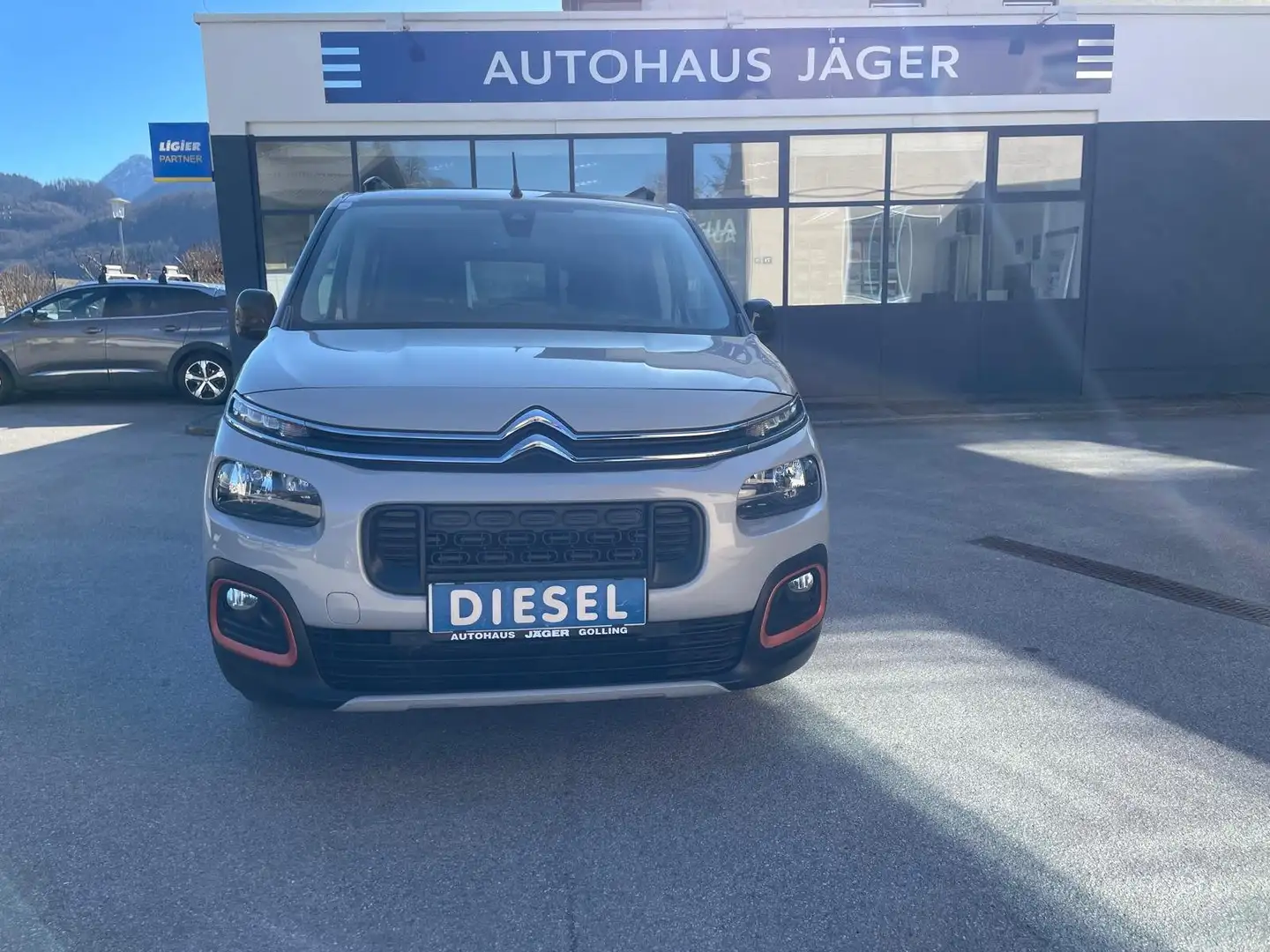 Citroen Berlingo Berlingo BlueHDI 130 S Grau - 1