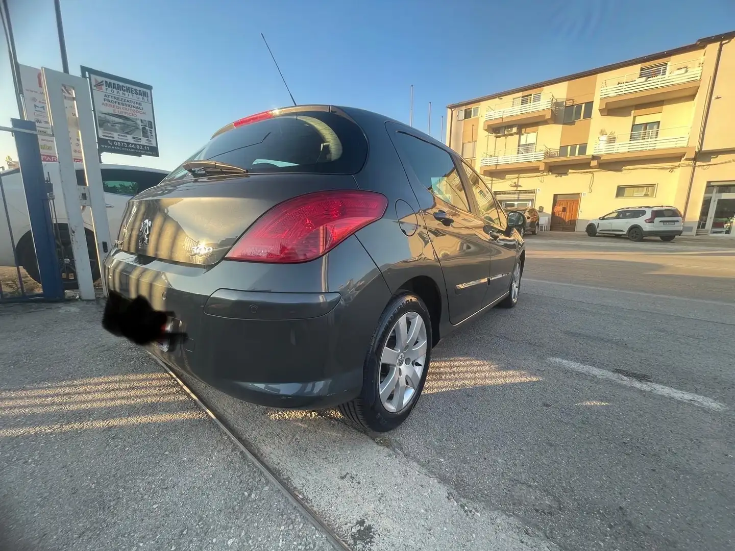 Peugeot 308 5p 1.6 hdi 16v Feline 110cv 6m fap - 2