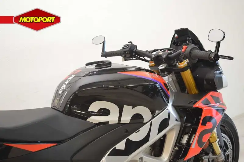 Aprilia Tuono - foto 4