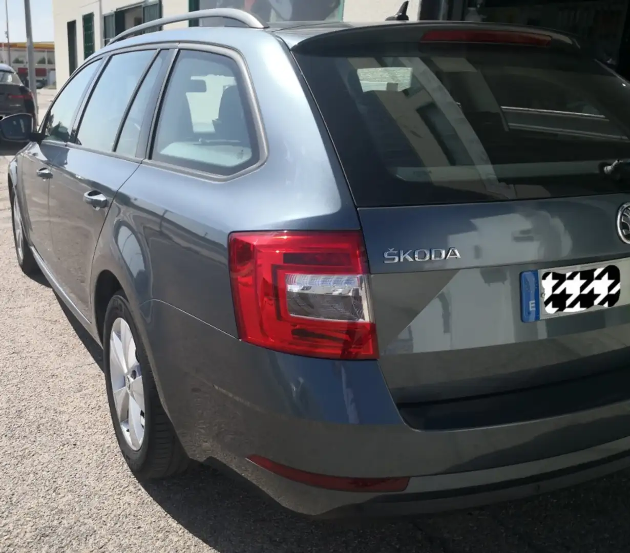 Skoda Octavia Combi 1.5 TGI CNG Ambition DSG Gri - 2