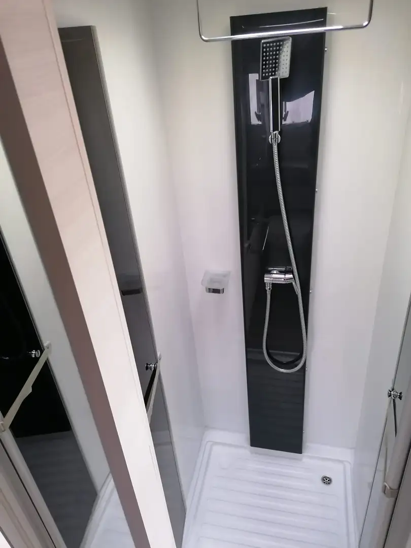 Sonstige Marken Sonstige Wohnmobil Challenger Mageo 270 VOLLAUSSTATTUNG Weiß - 2