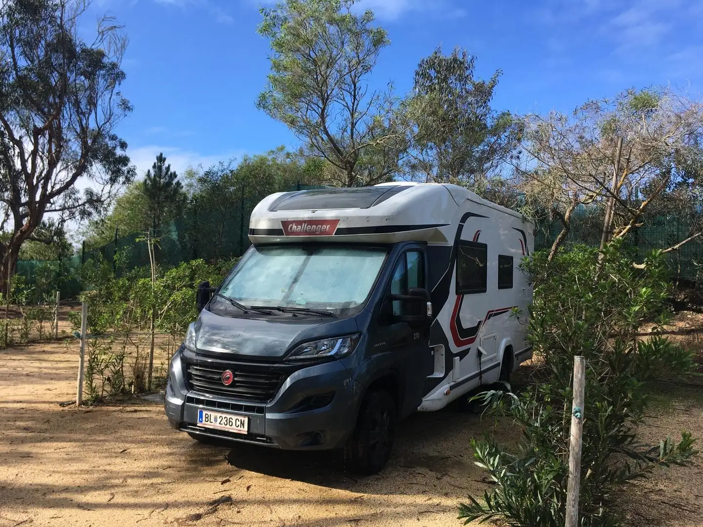 Sonstige Marken Sonstige Wohnmobil Challenger Mageo 270 VOLLAUSSTATTUNG Weiß - 1