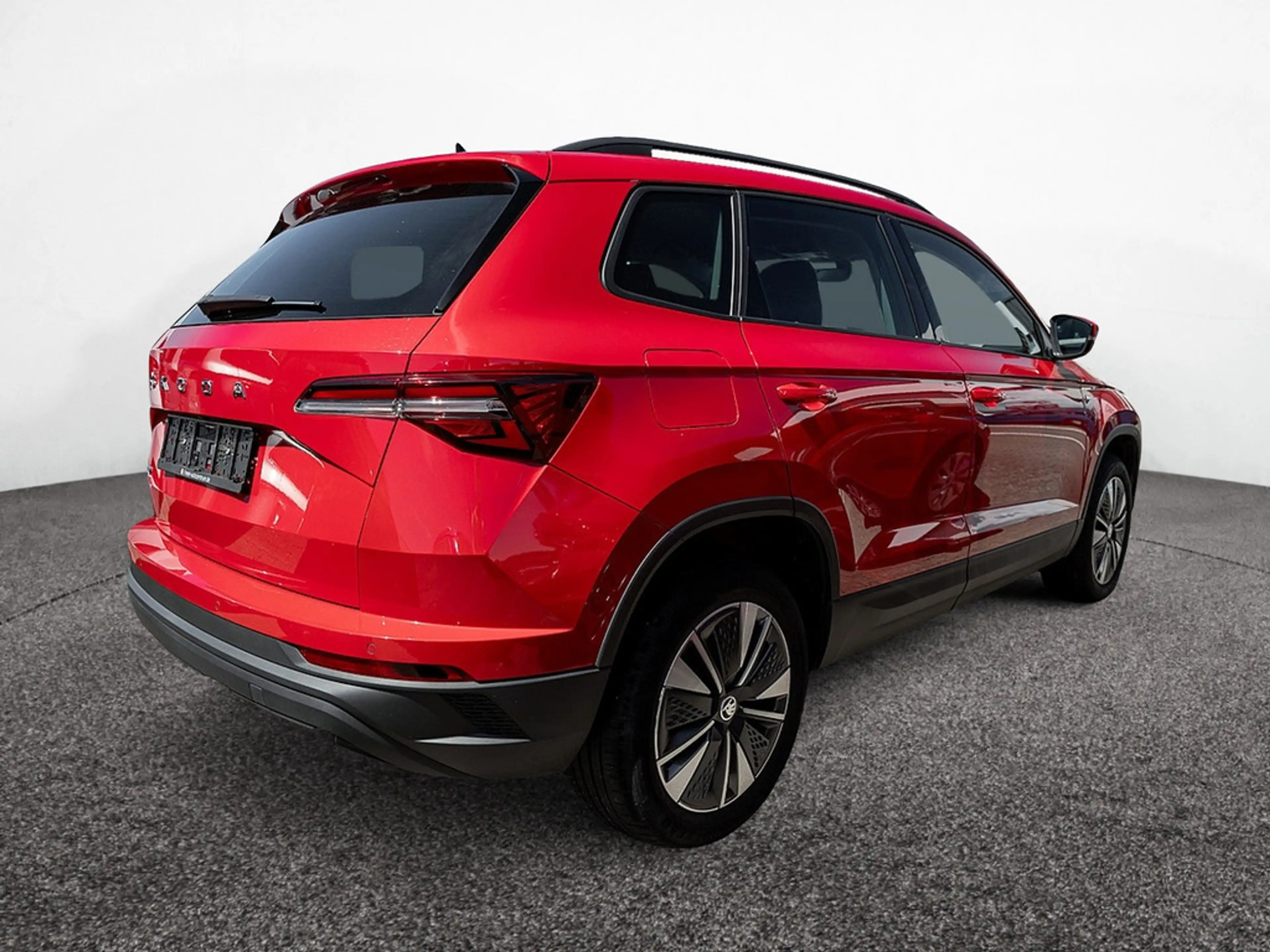 Skoda Karoq 1.0 TSI Tour KAM LED SHZ PDC KLIMA — photo 3
