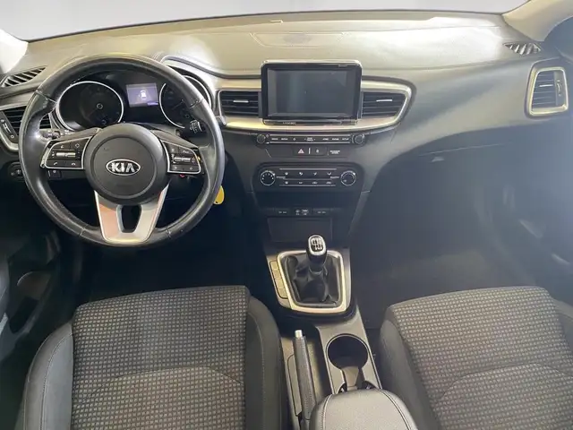 Kia Ceed view 6
