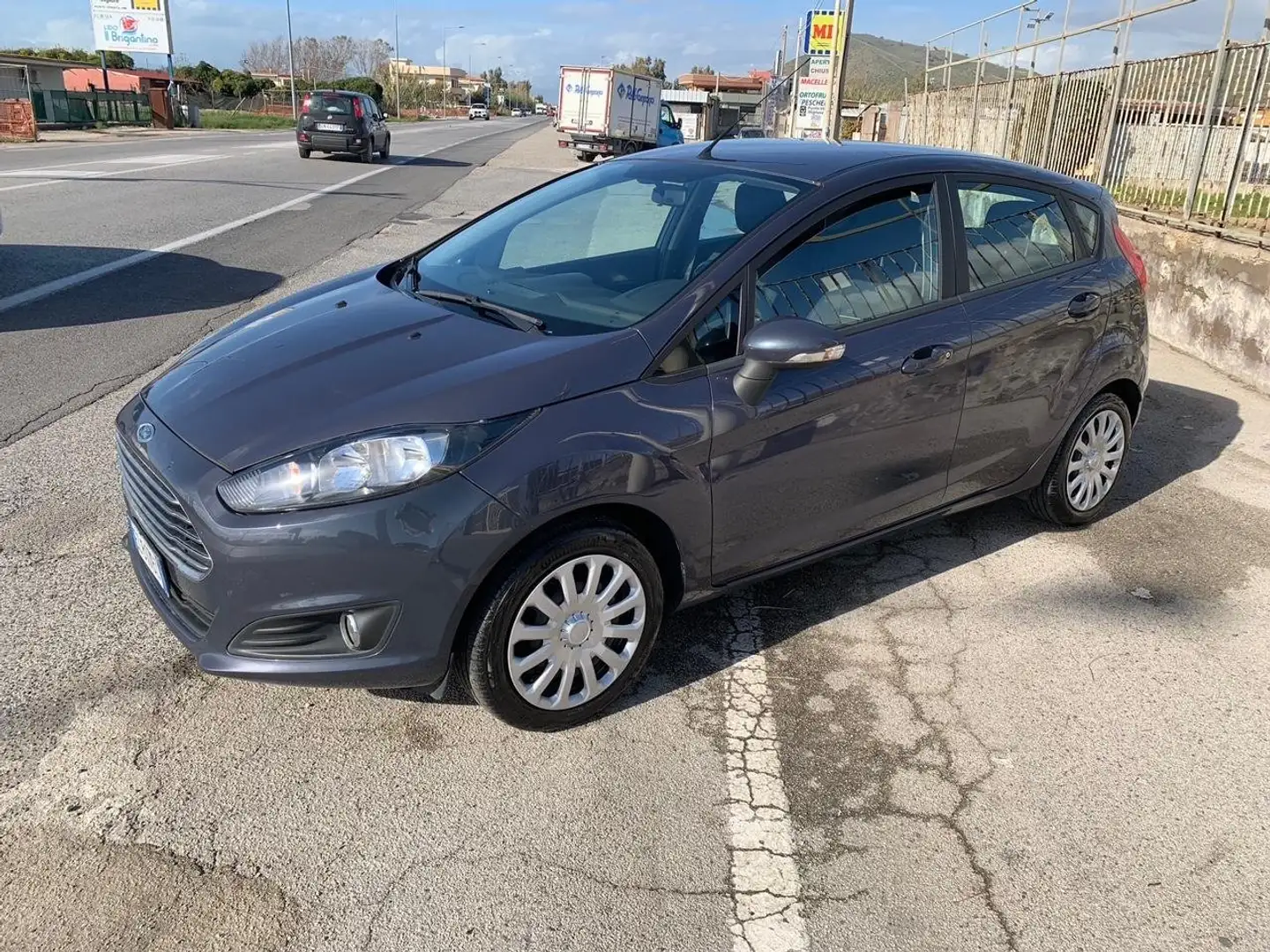 Ford Fiesta Fiesta VI 2013 3p 1.5 tdci Business 75cv - 1