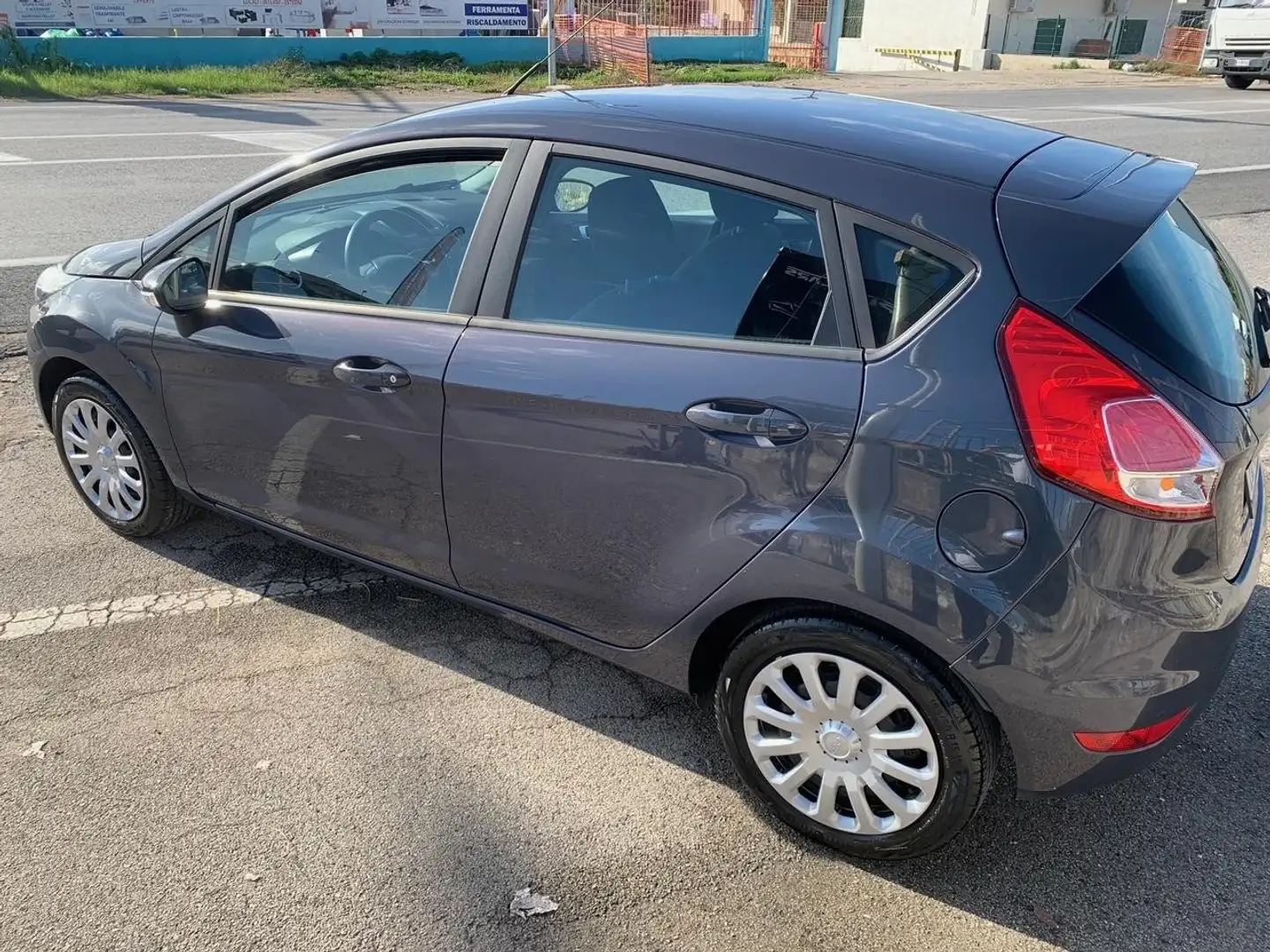 Ford Fiesta Fiesta VI 2013 3p 1.5 tdci Business 75cv - 2