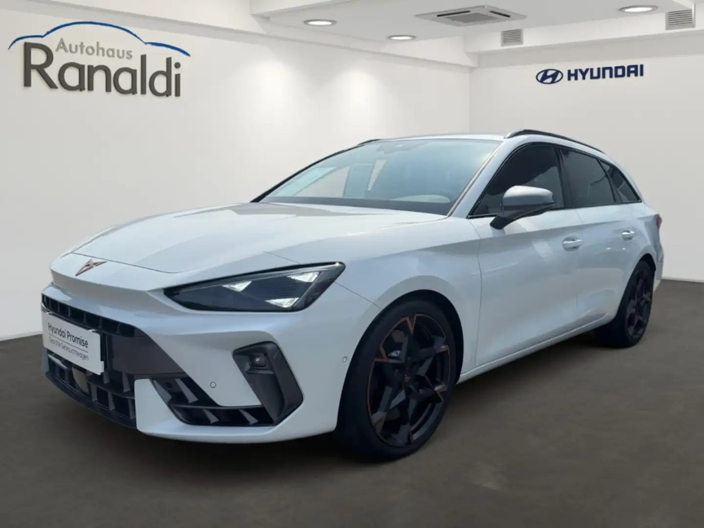 CUPRA Leon Sportstourer 2.0 TSI 4Drive VZ EU6e++Sennheiser++5 Wit - 1