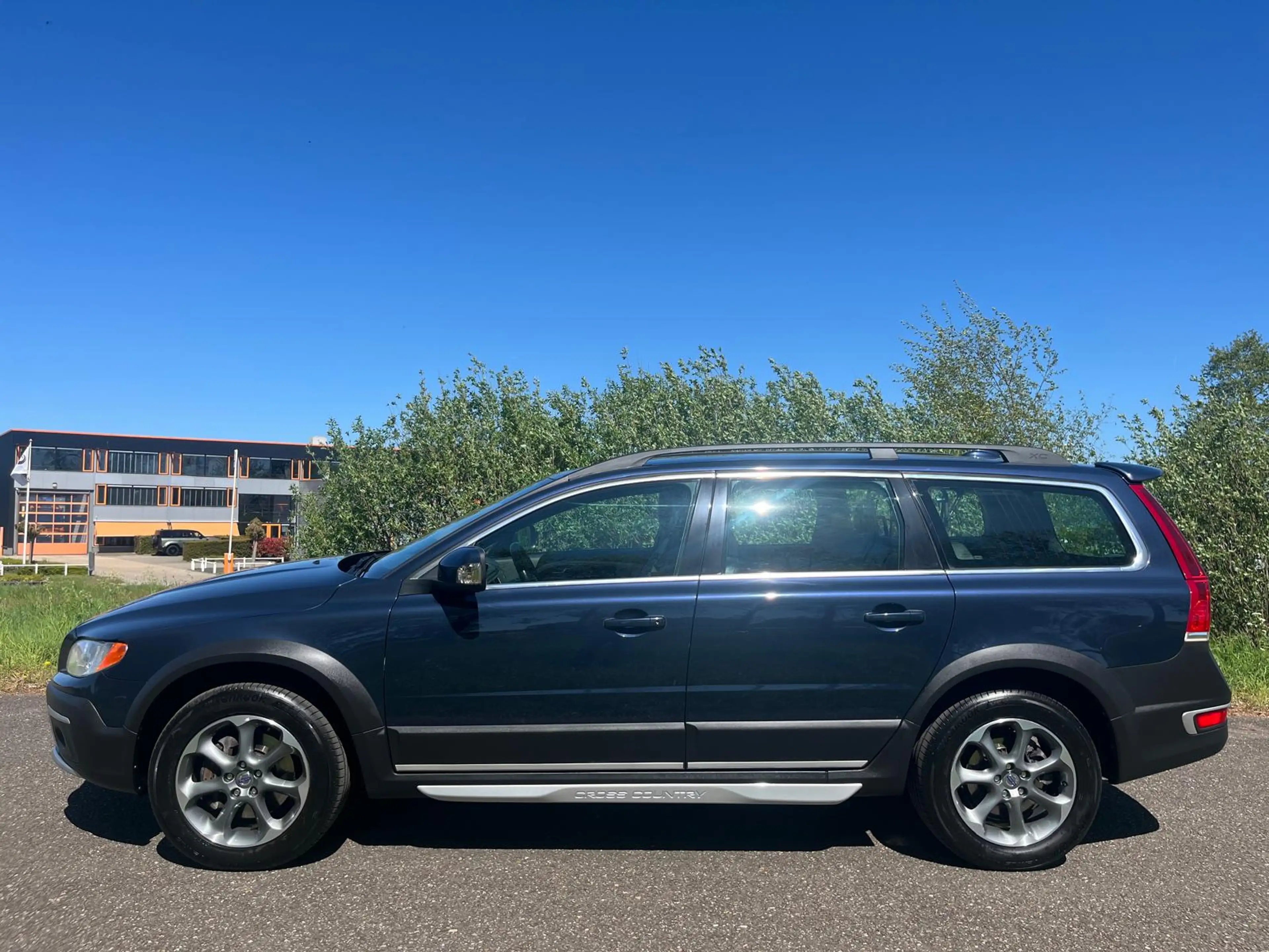 Volvo XC70 2.0 D4 FWD Cross Country — photo 7