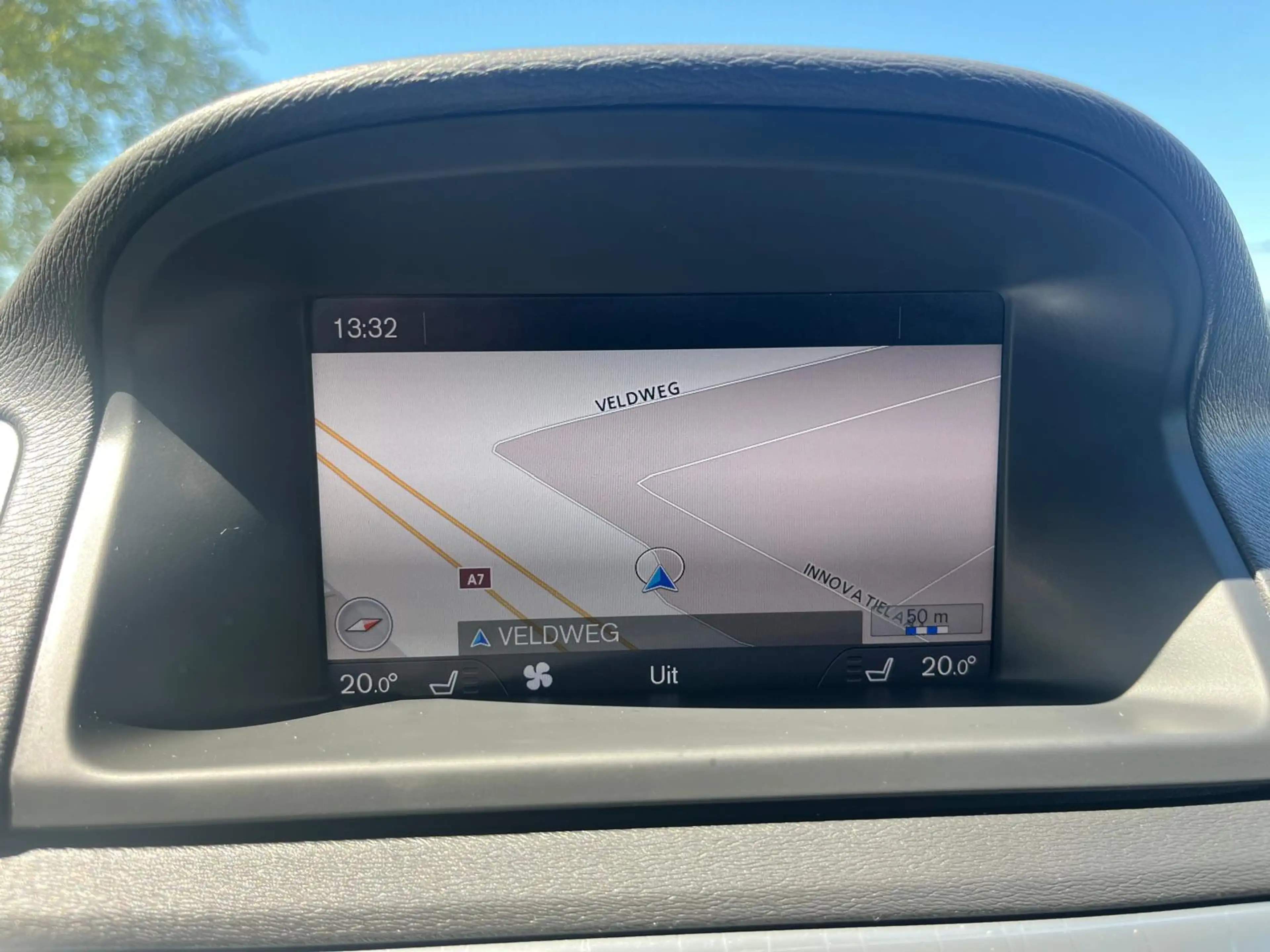 Volvo XC70 2.0 D4 FWD Cross Country — photo 15