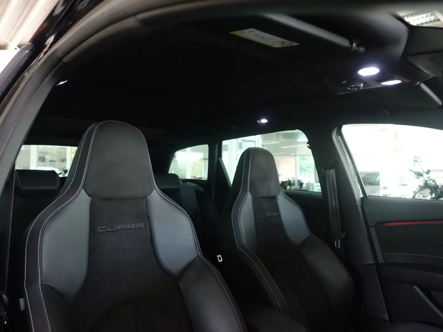 CUPRA Leon ST Cupra 300 4Drive Carbon Edition Noir - 1