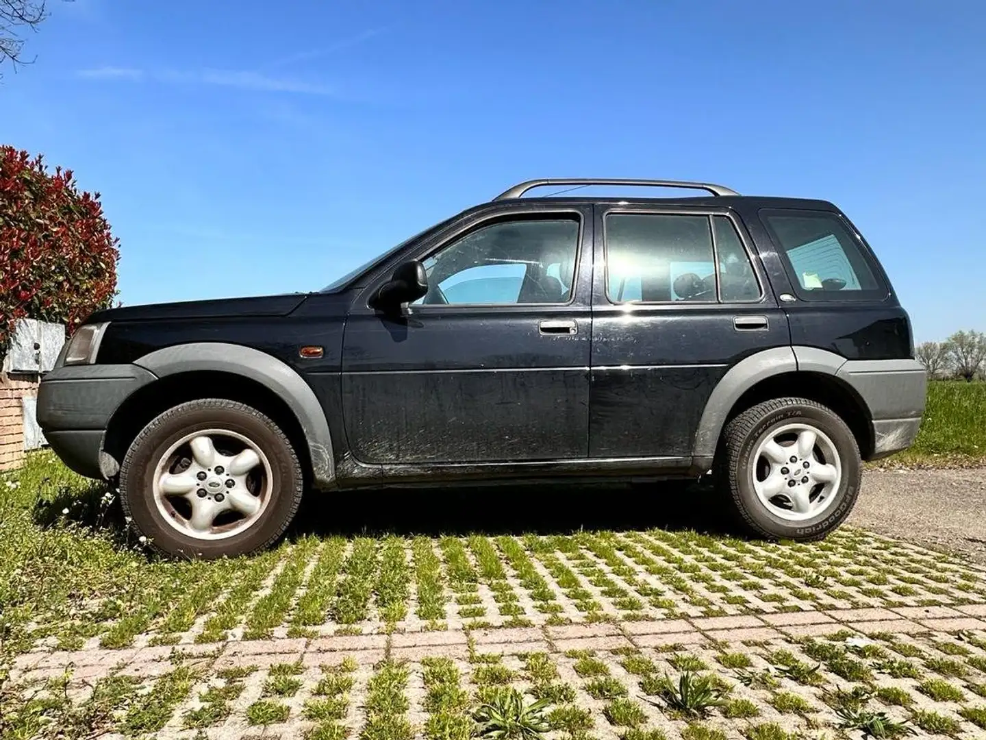 Land Rover Freelander Freelander SW 2.0 di Schwarz - 1