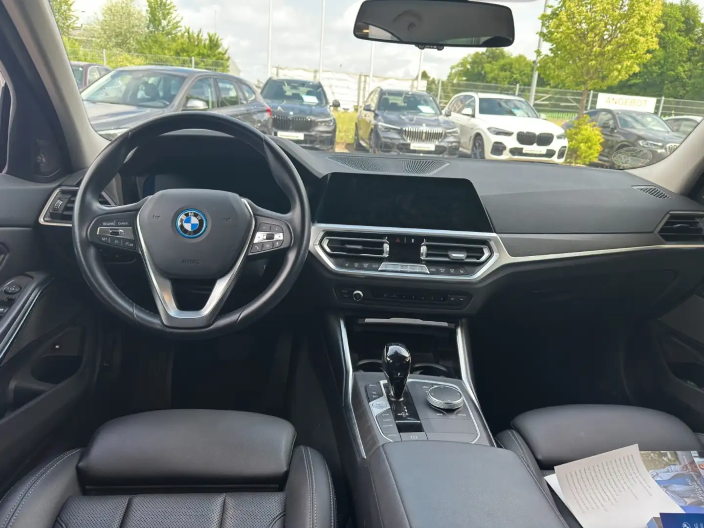 BMW 330 e Limousine Sport Line H&K SH Alarmanlage Schwarz - 2