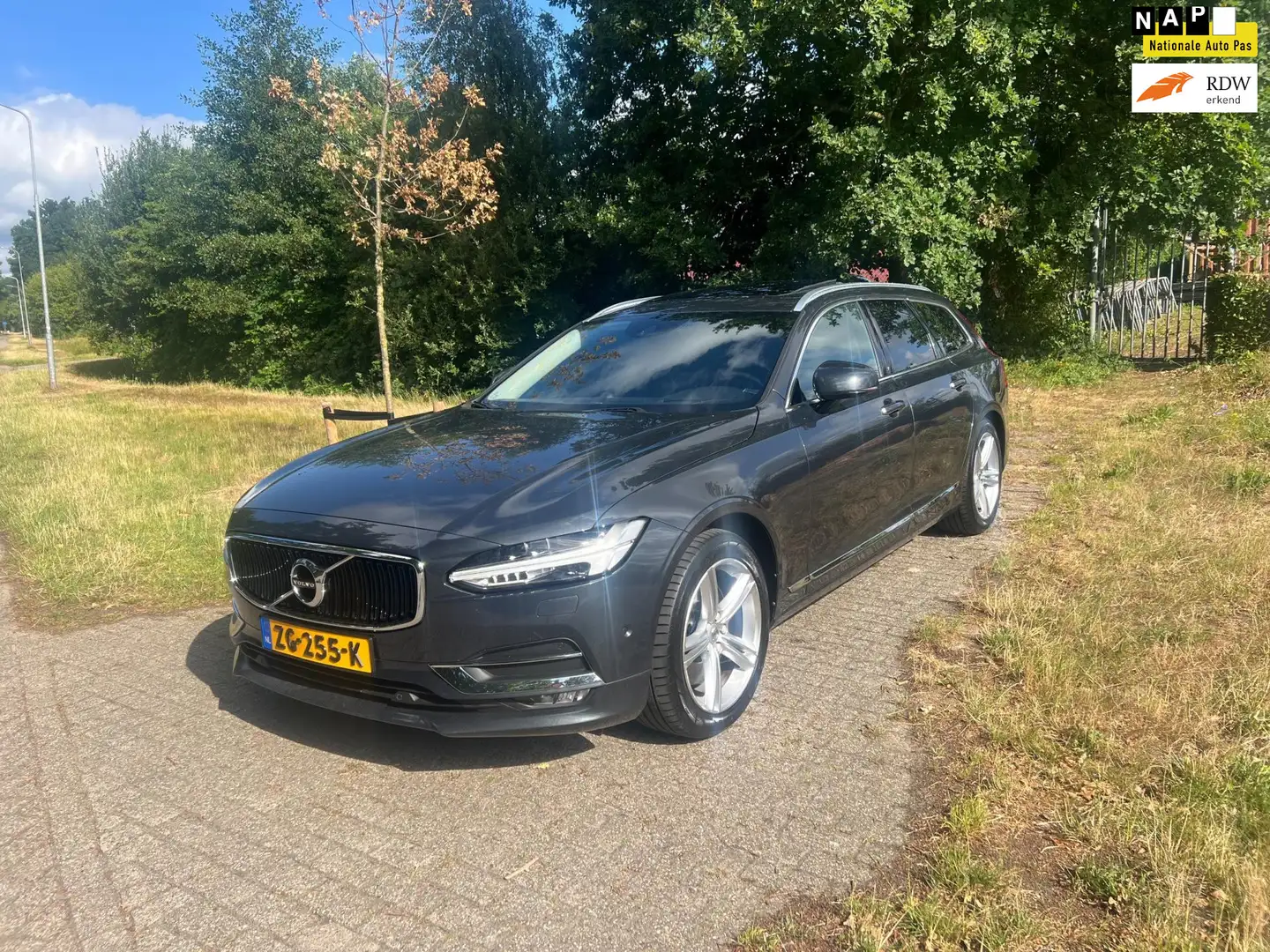 Volvo V90 2.0 D5 AWD Inscription VOL LEER GROOT NAVIGATIE Gris - 1