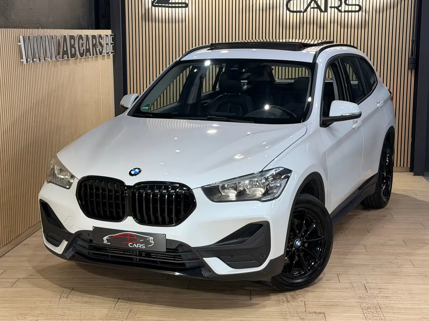 BMW X1 2.0 d sDrive18 * GARANTIE 12 MOIS * SPORT * Gris - 2