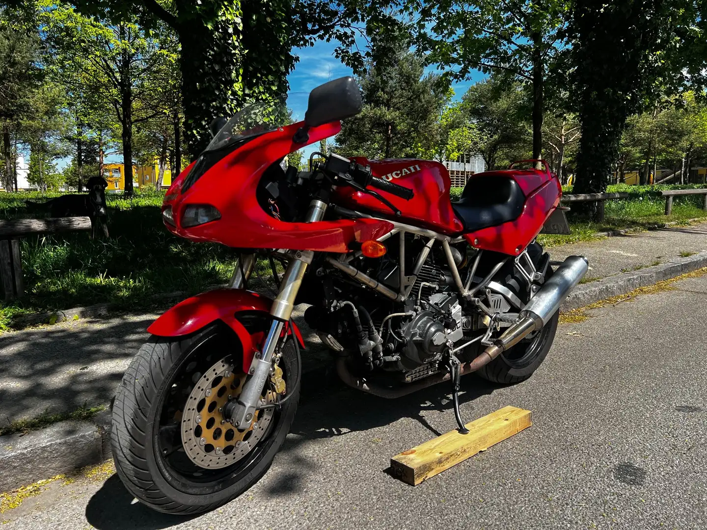 Ducati 900 SS Red - 1