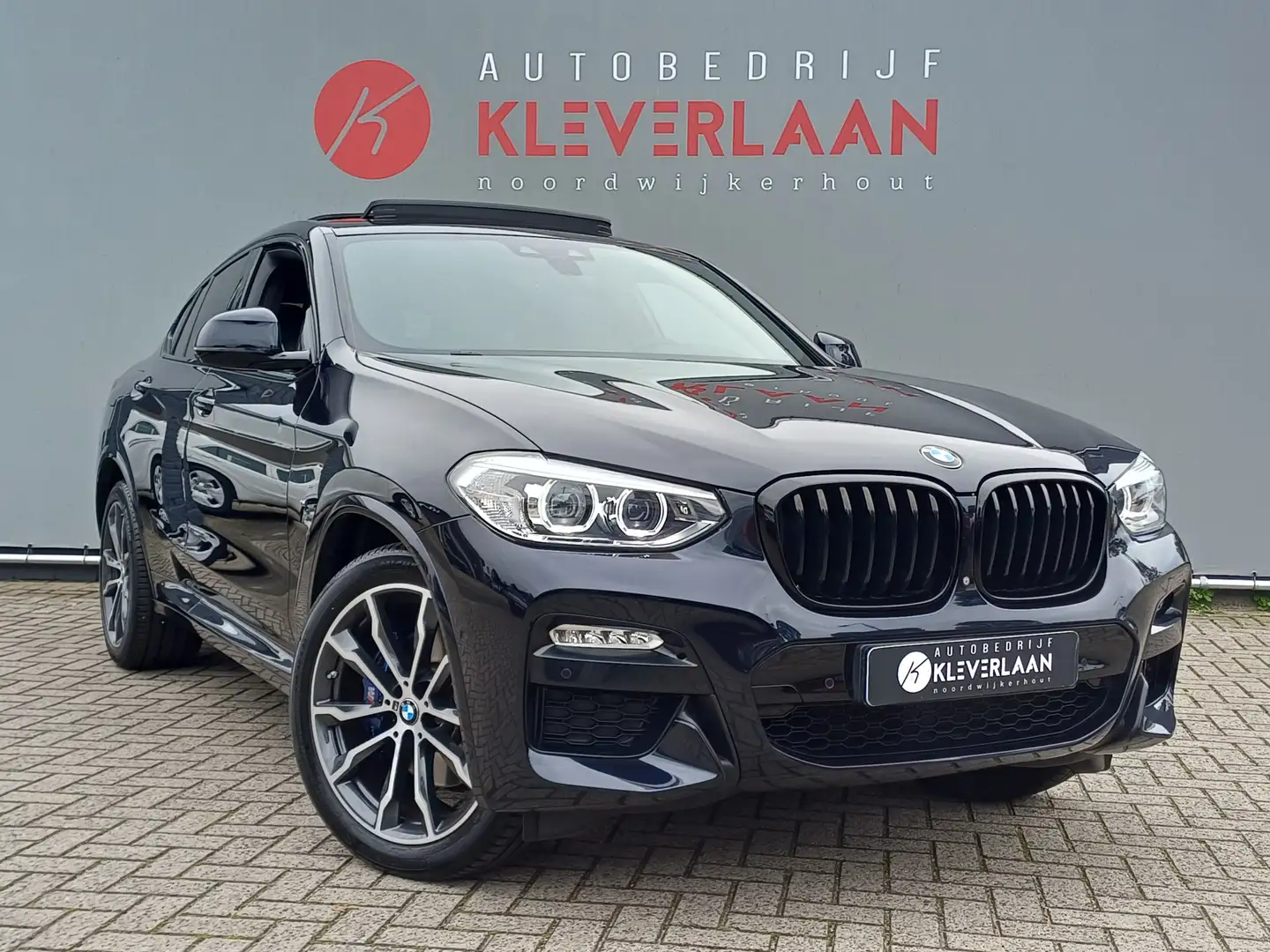 BMW X4 xDrive30i High Executive | M-PAKKET | AUTOMAAT | P Noir - 1