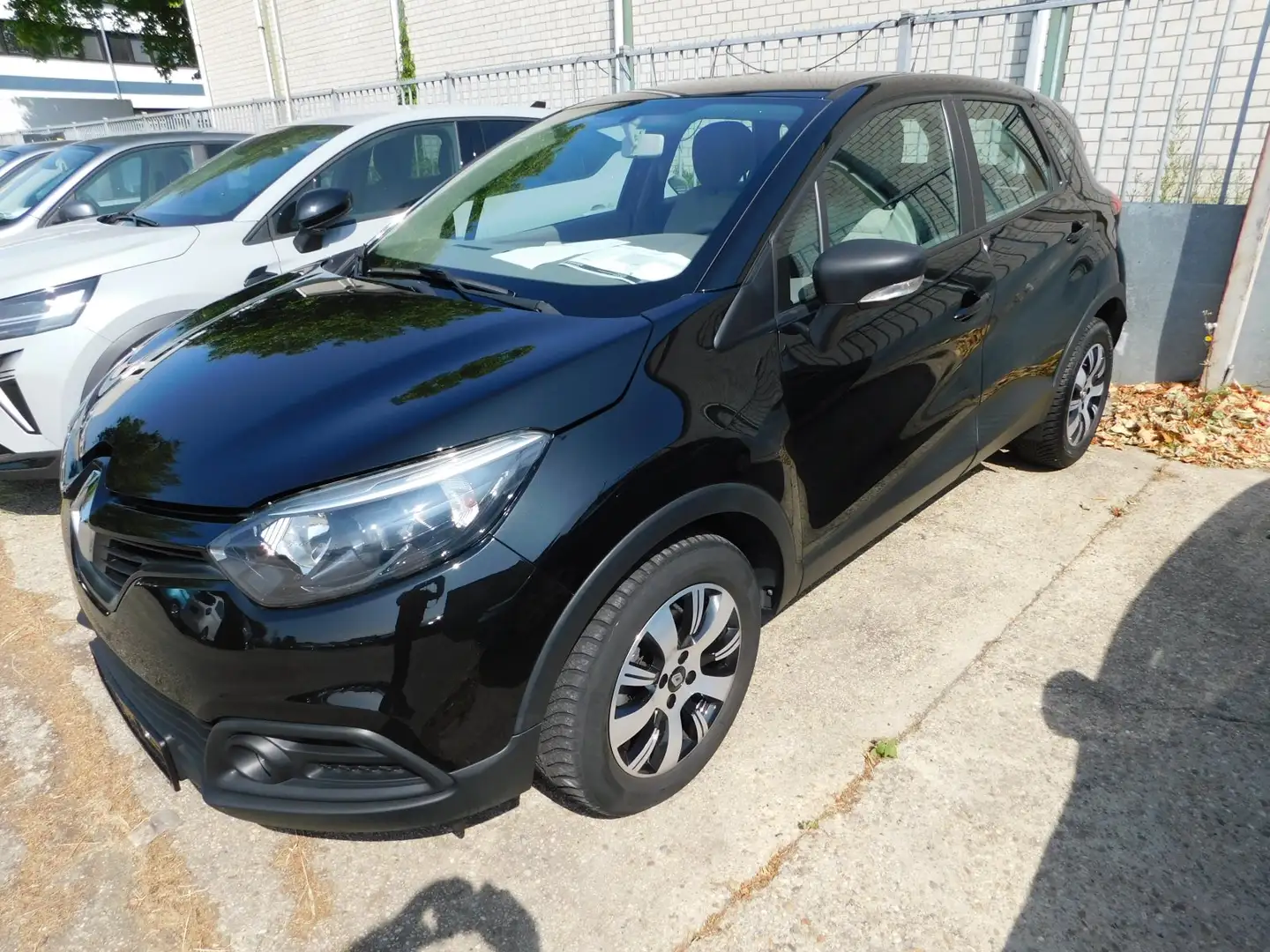 Renault Captur 1.2 TCe 120 ENERGY Schwarz - 1