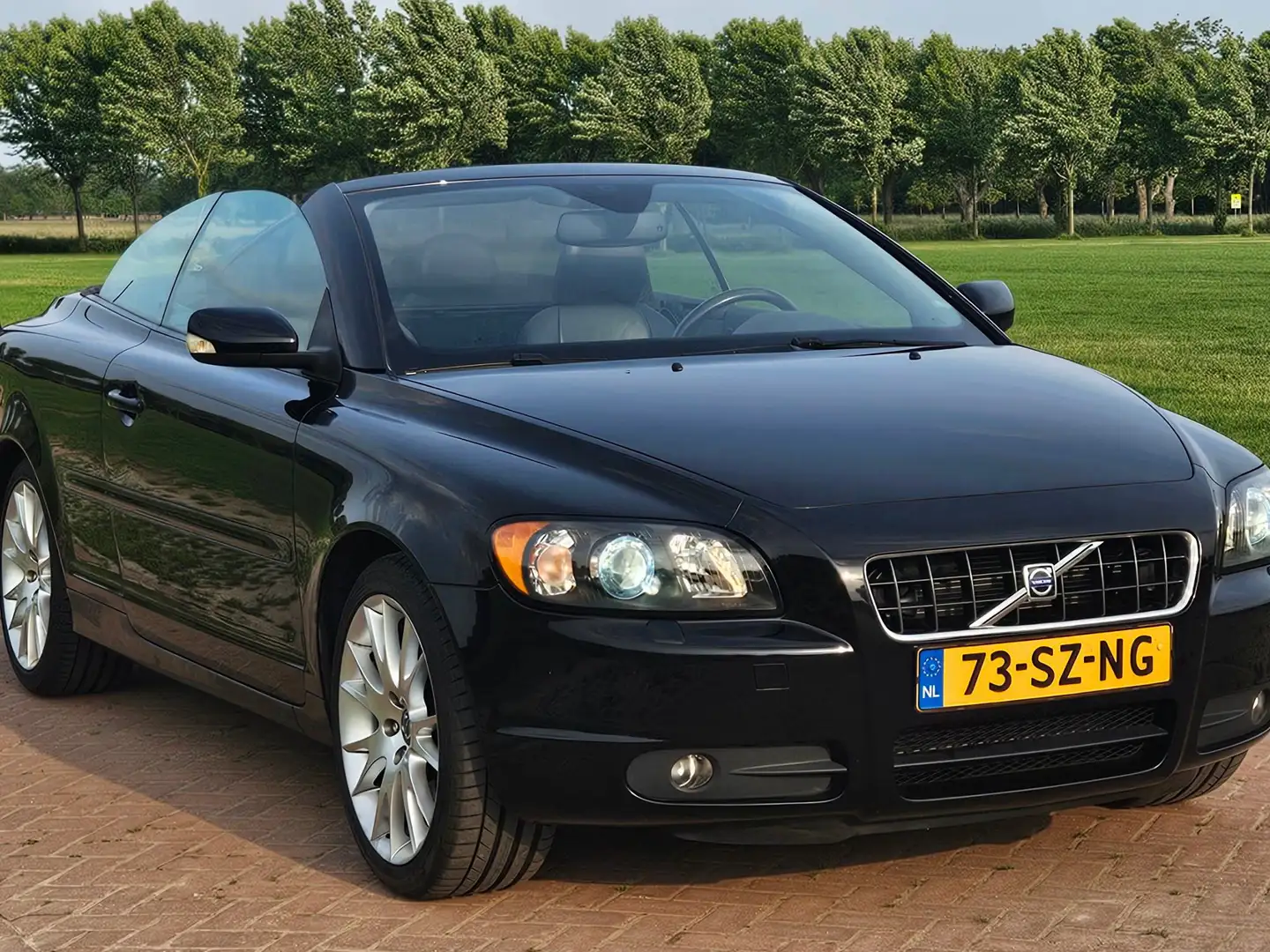 Volvo C70 2.4i Summum Automaat, Leer NAP logisch - 2