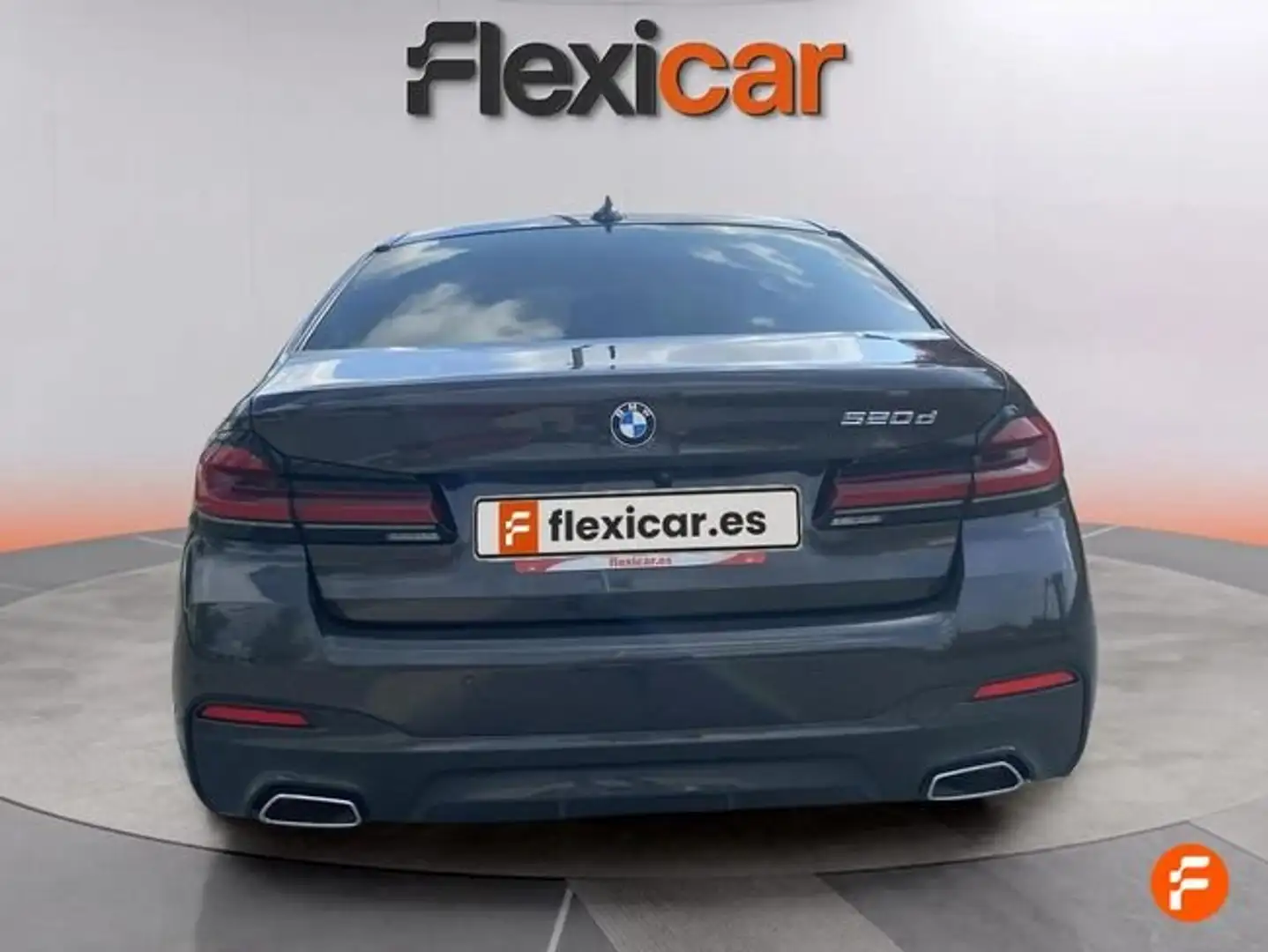 BMW Active Hybrid 5 520dA Fekete - 2